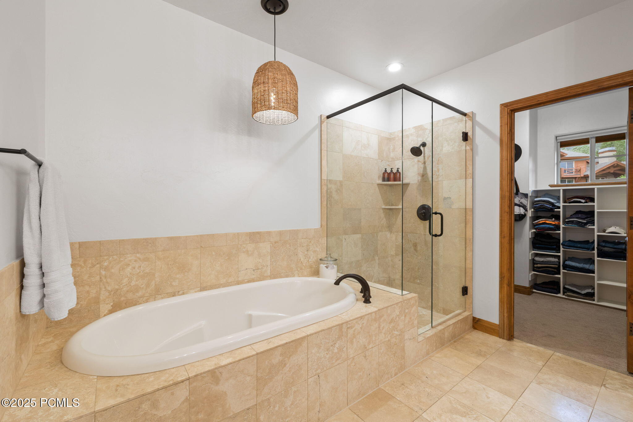 1075 Turnberry Court Court
