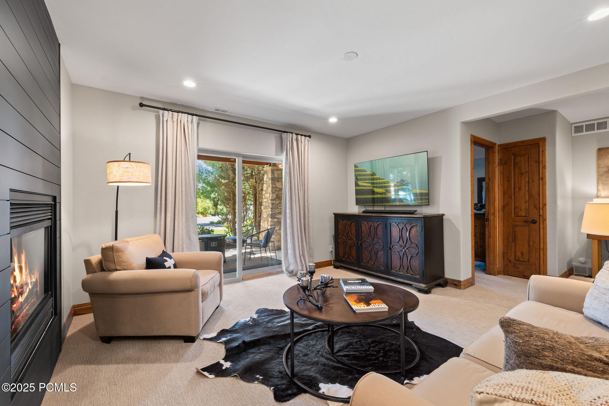 1075 Turnberry Court Court
