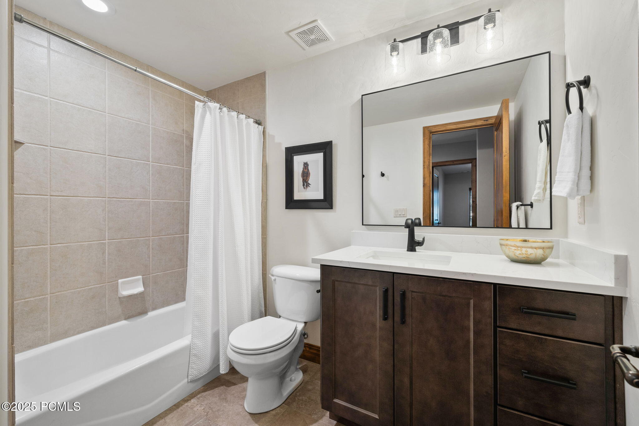 1075 Turnberry Court Court