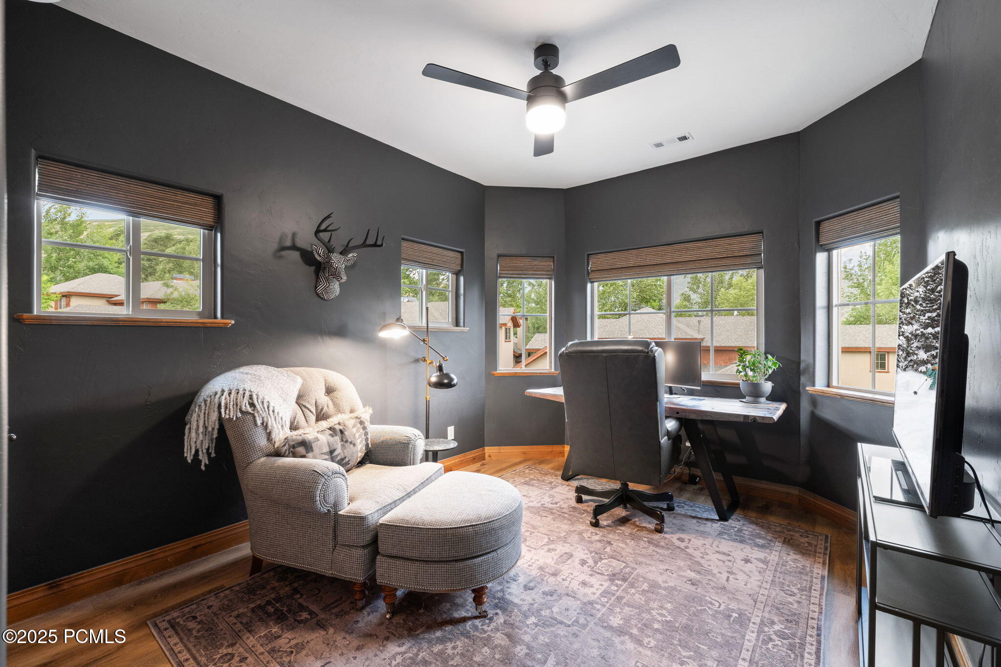 1075 Turnberry Court Court
