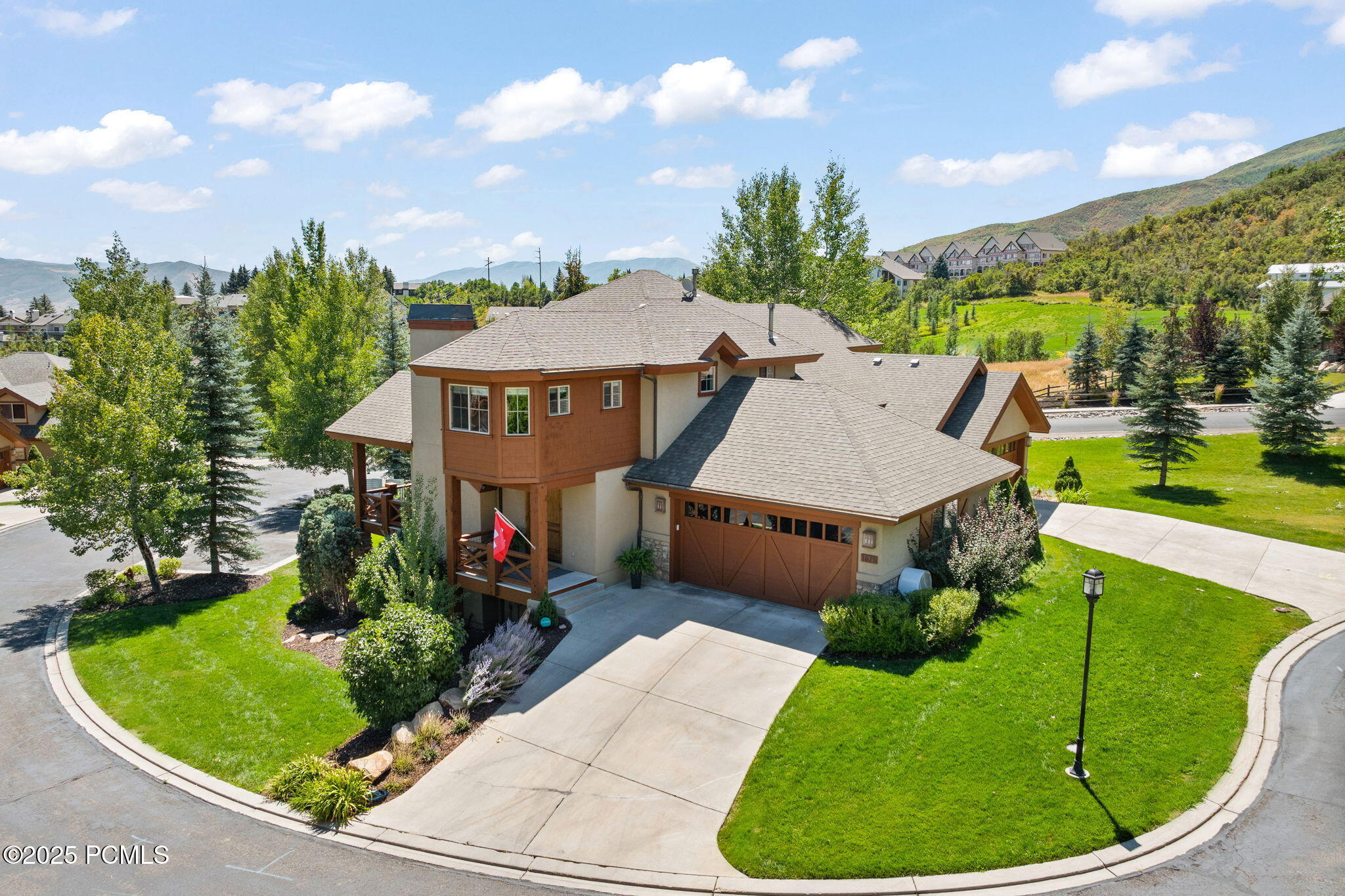 1075 Turnberry Court Court