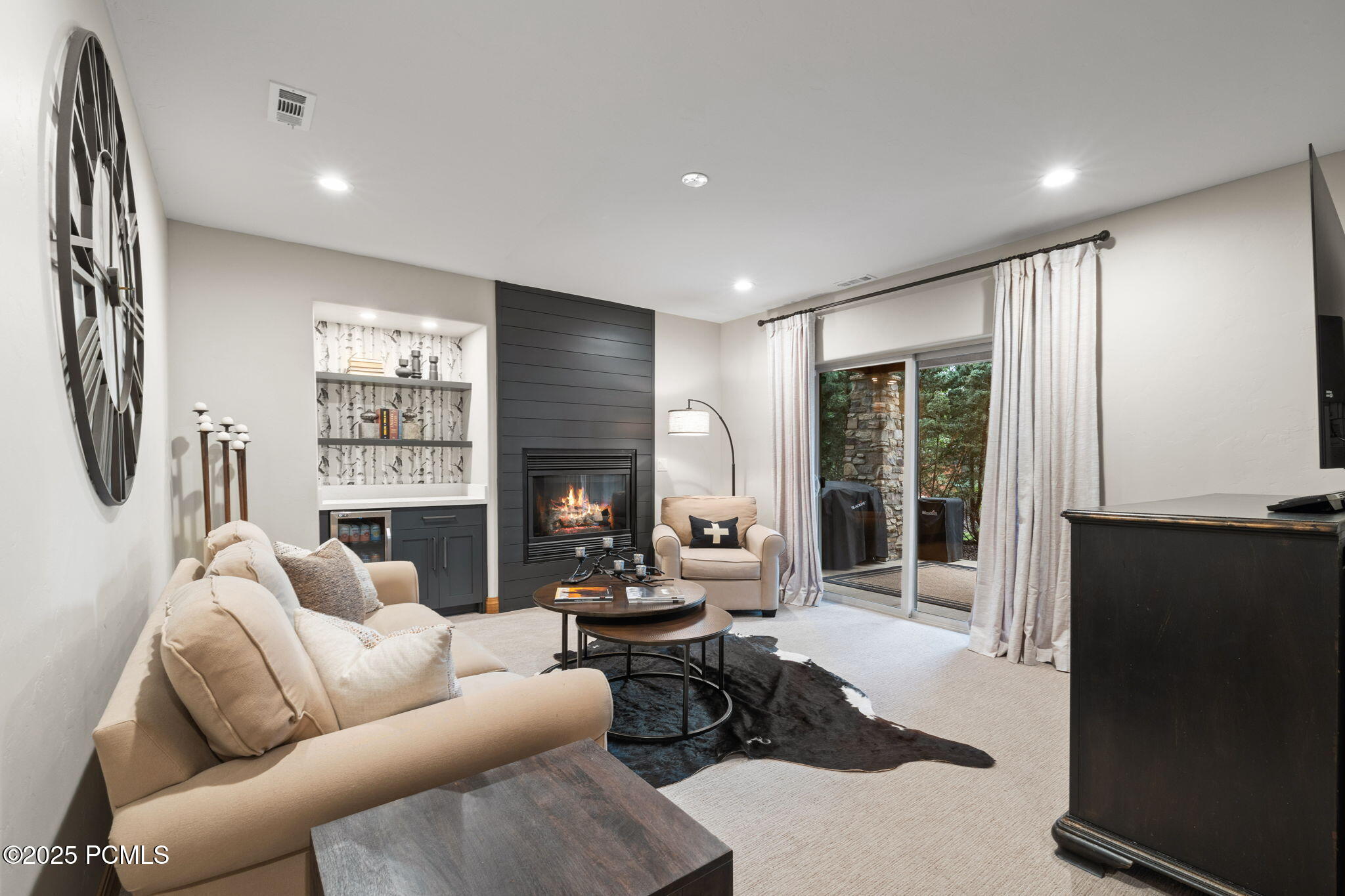 1075 Turnberry Court Court
