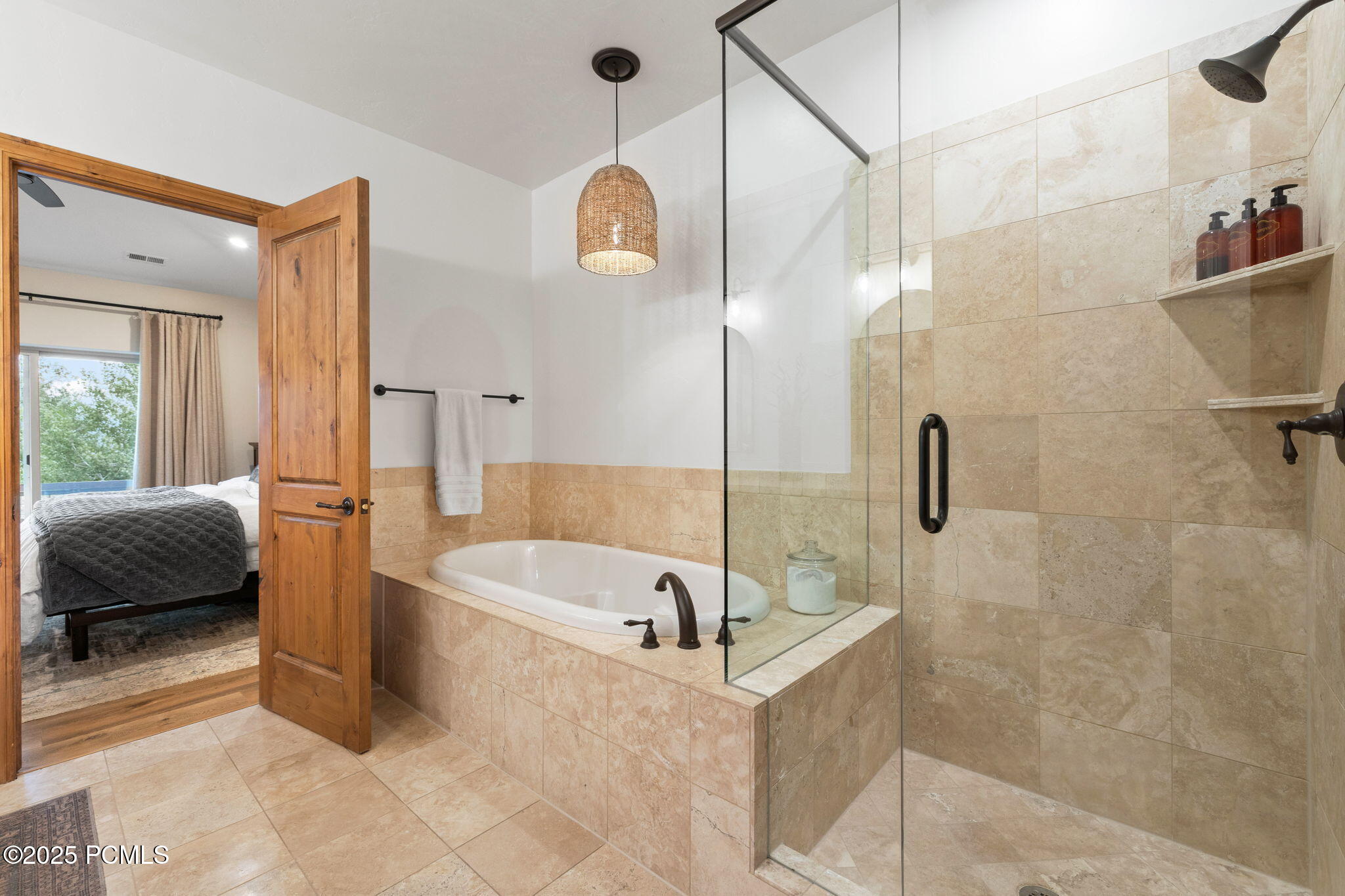 1075 Turnberry Court Court