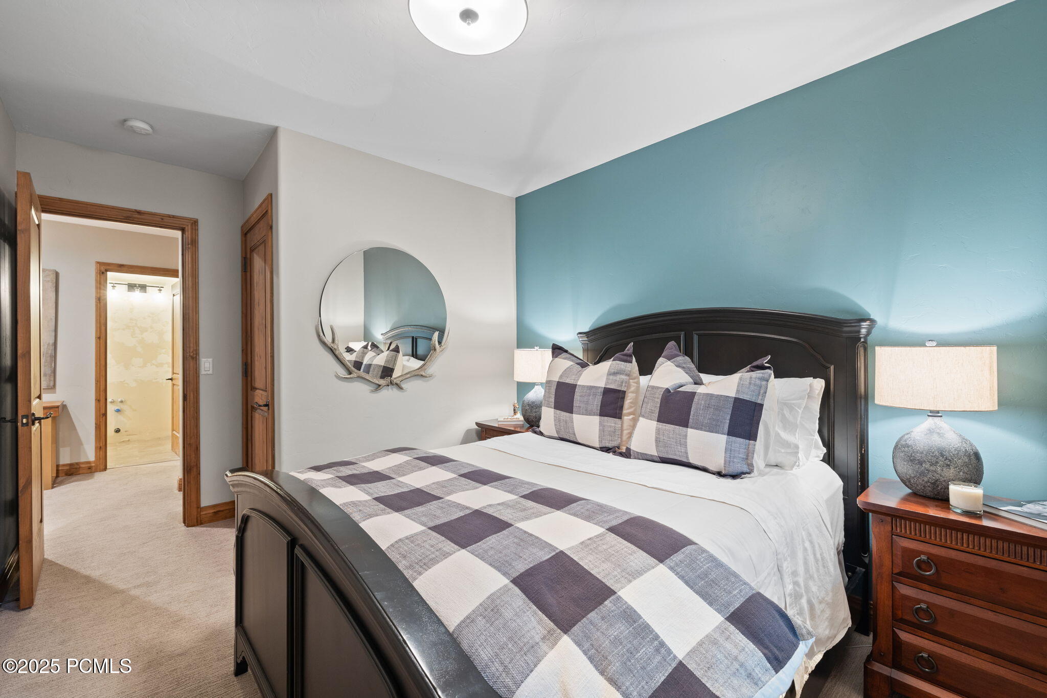 1075 Turnberry Court Court