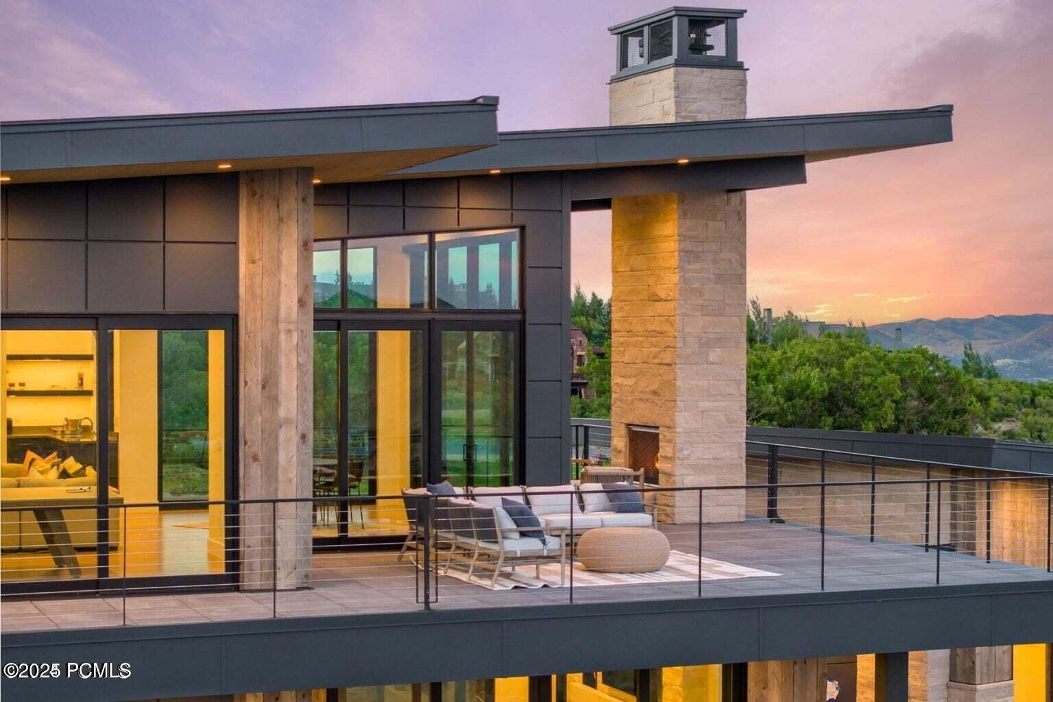 2022 E Painted Bluff Circle