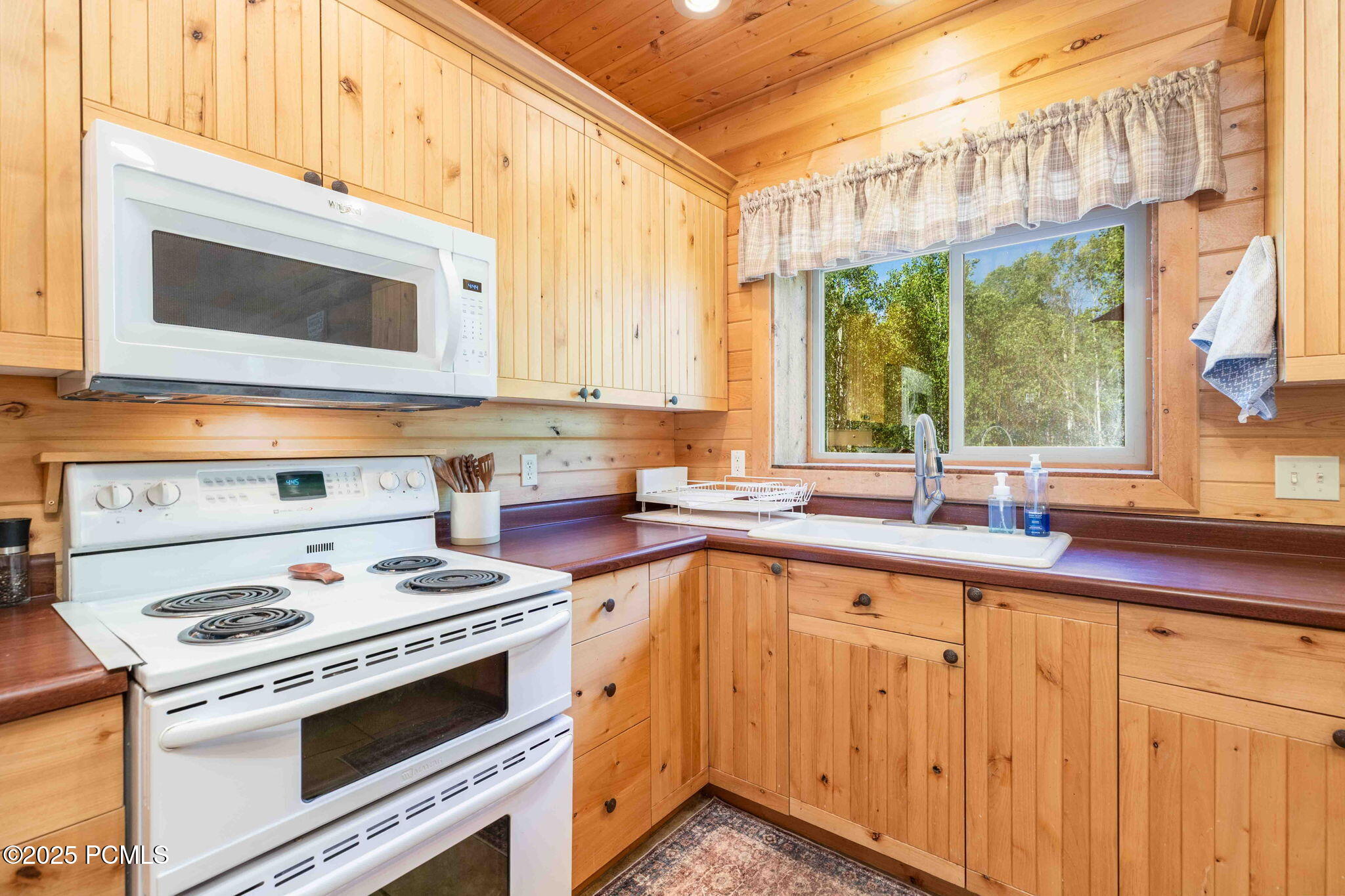 651 Spotted Fawn Lane