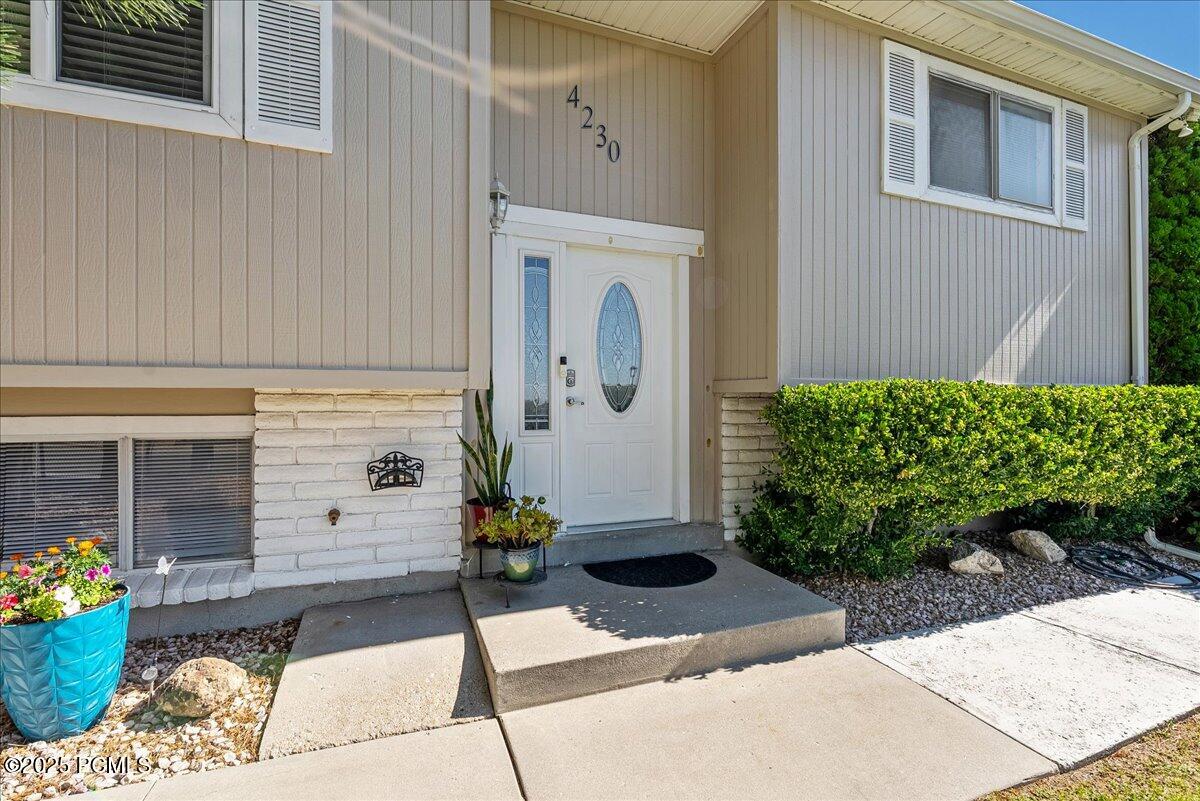 4230 W Stratus Street