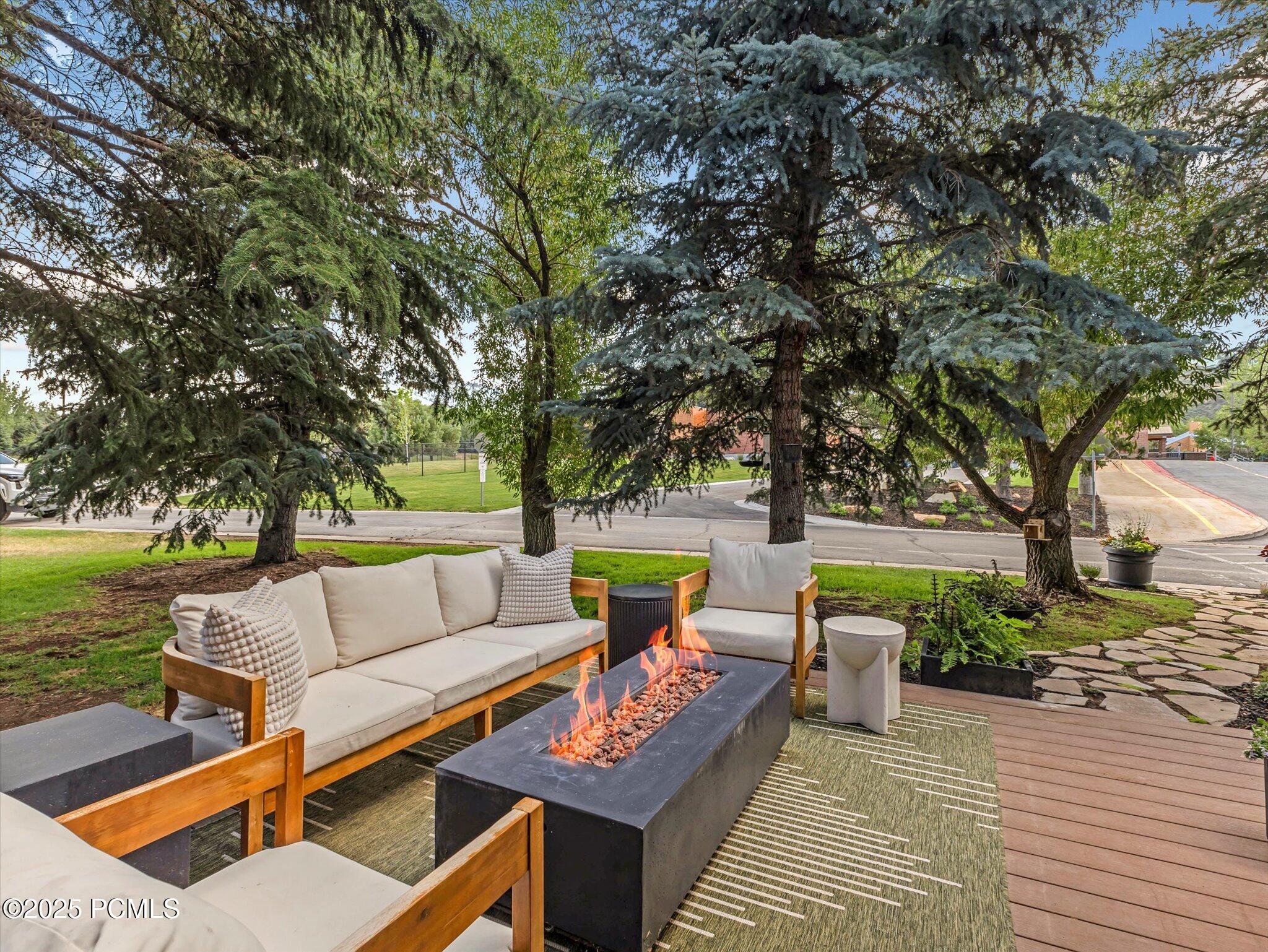 1513 Meadow Loop Rd, 3