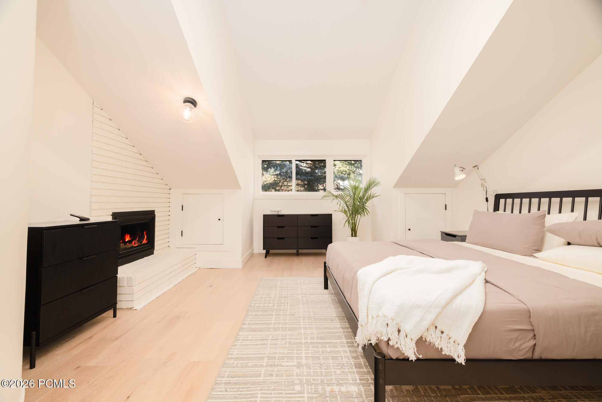 1513 Meadow Loop Rd, 3