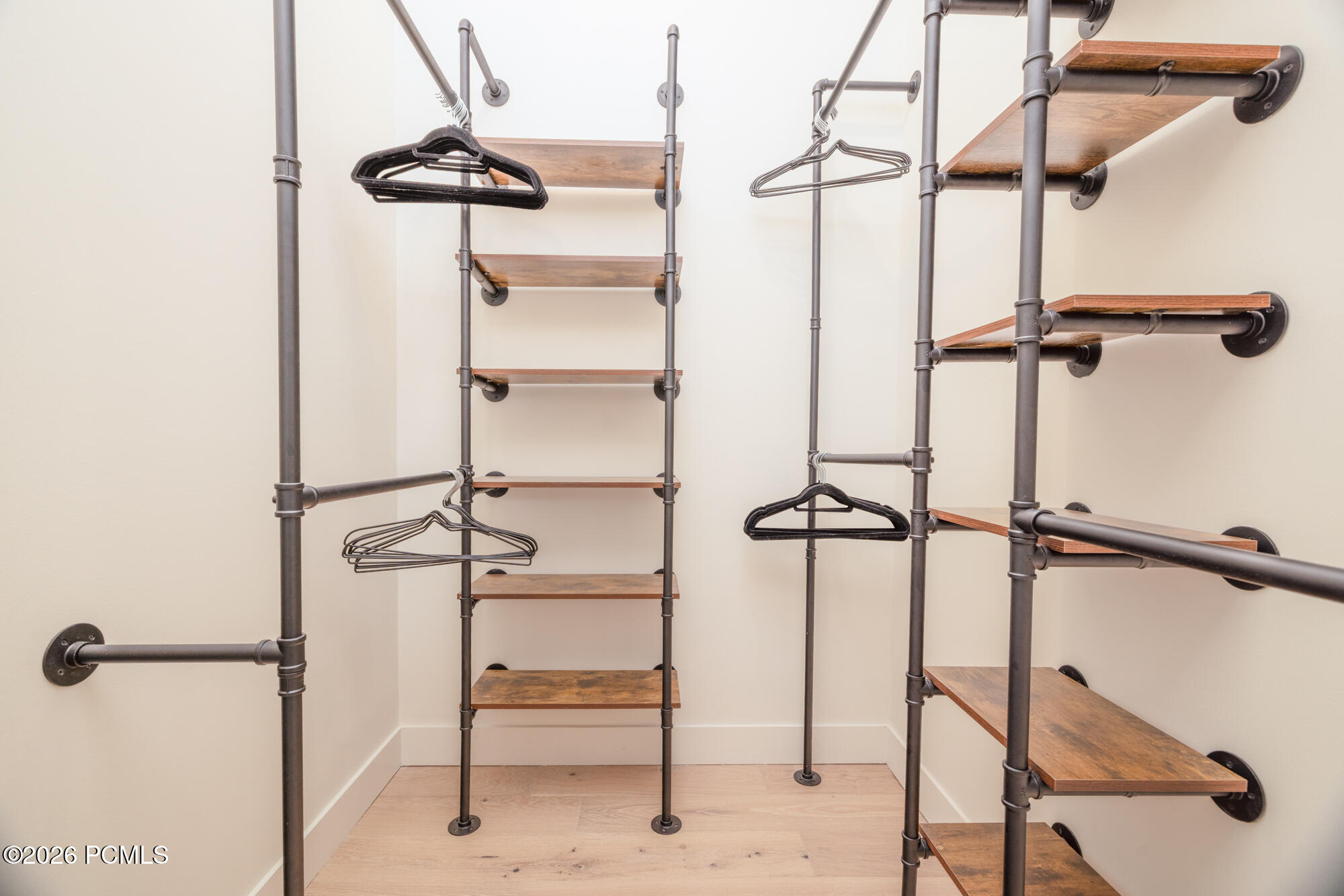 1513 Meadow Loop Rd, 3