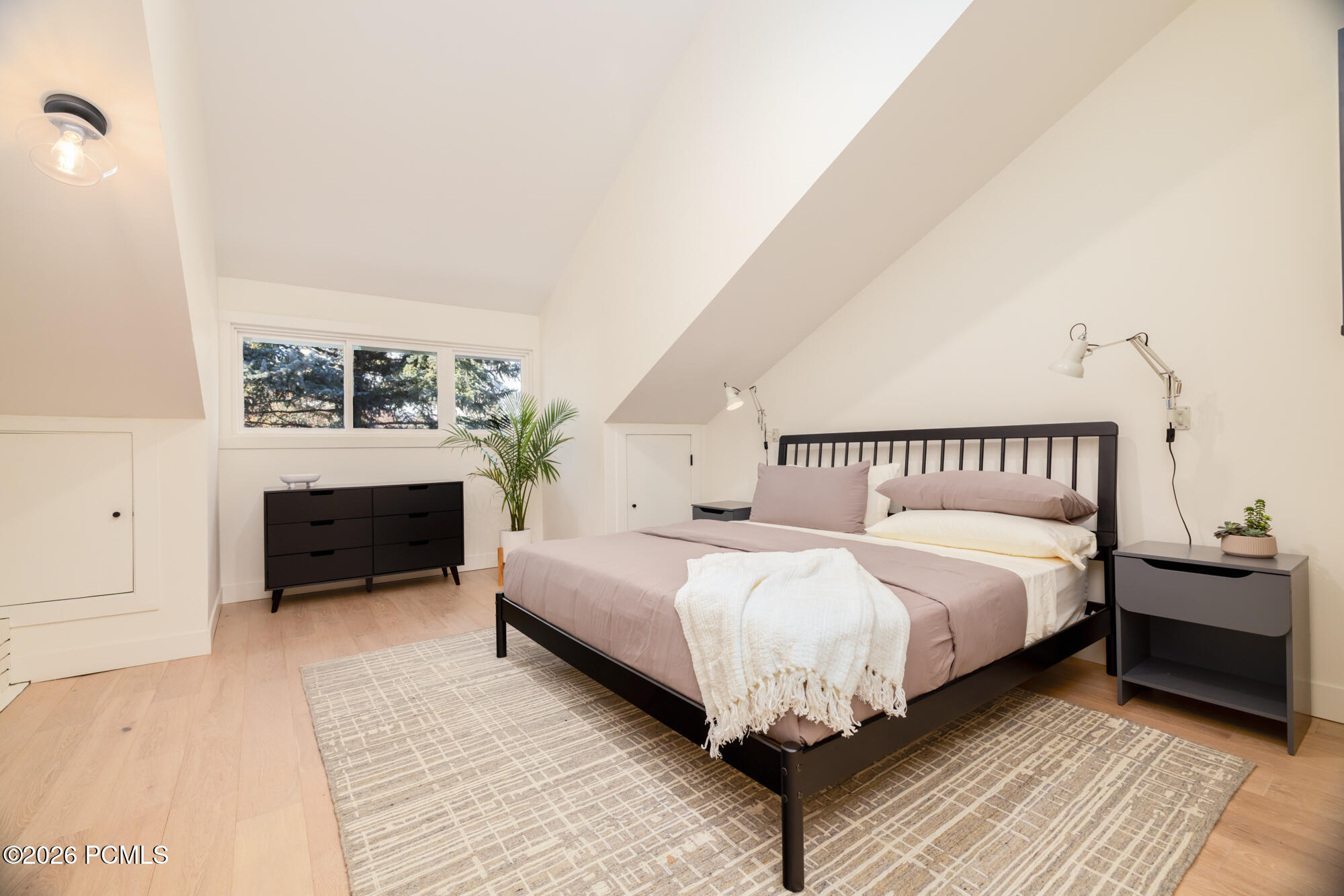 1513 Meadow Loop Rd, 3