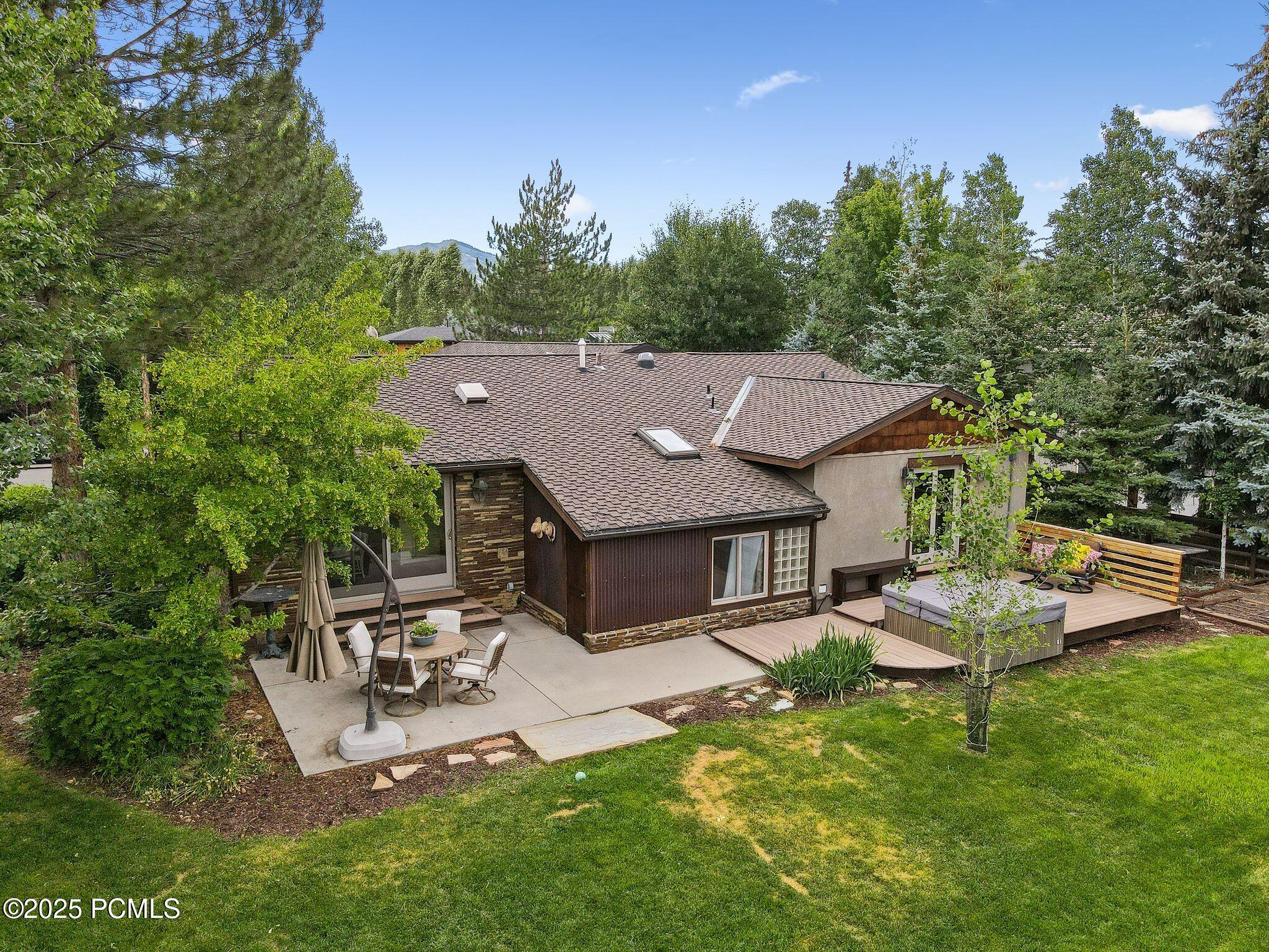 2350 Lucky John Drive