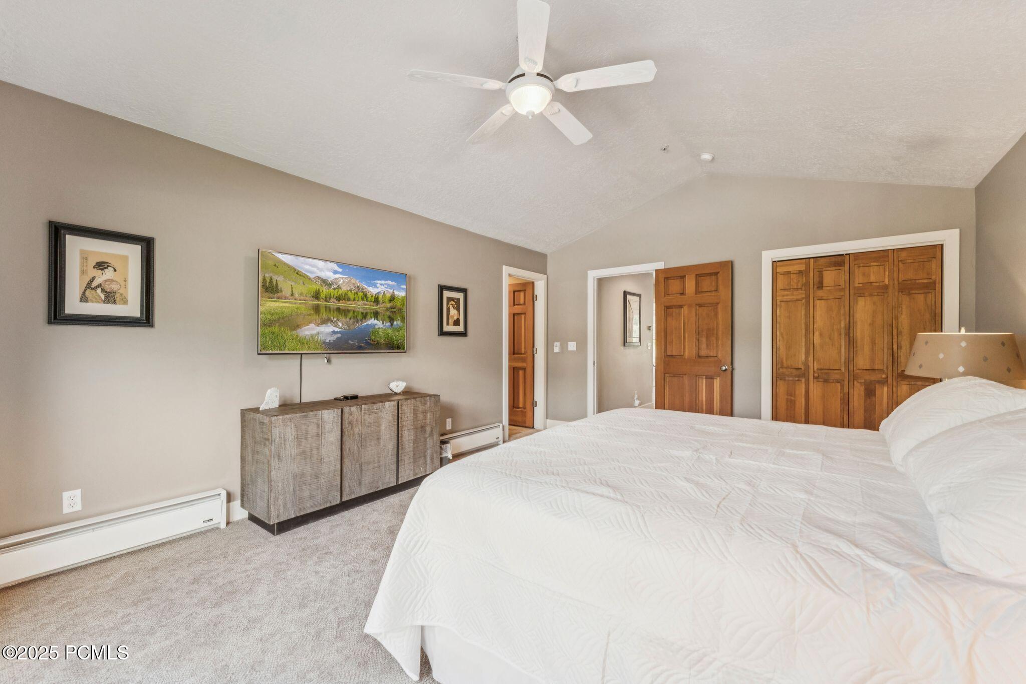 2142 Euston Drive, 30