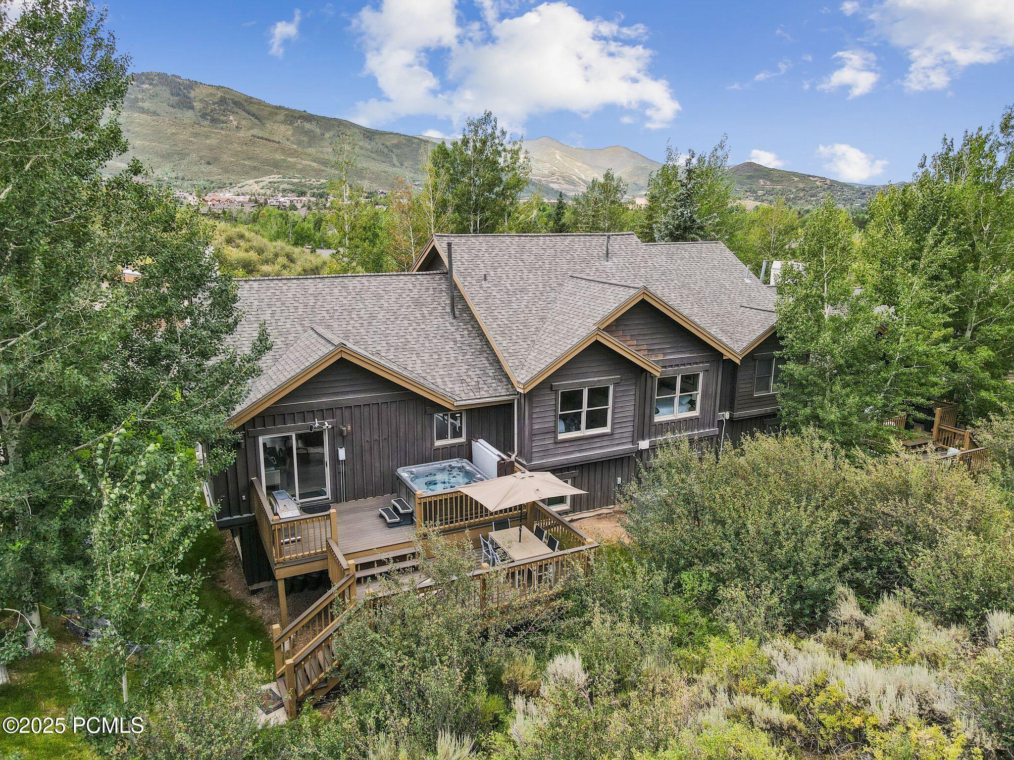 2142 Euston Drive, 30