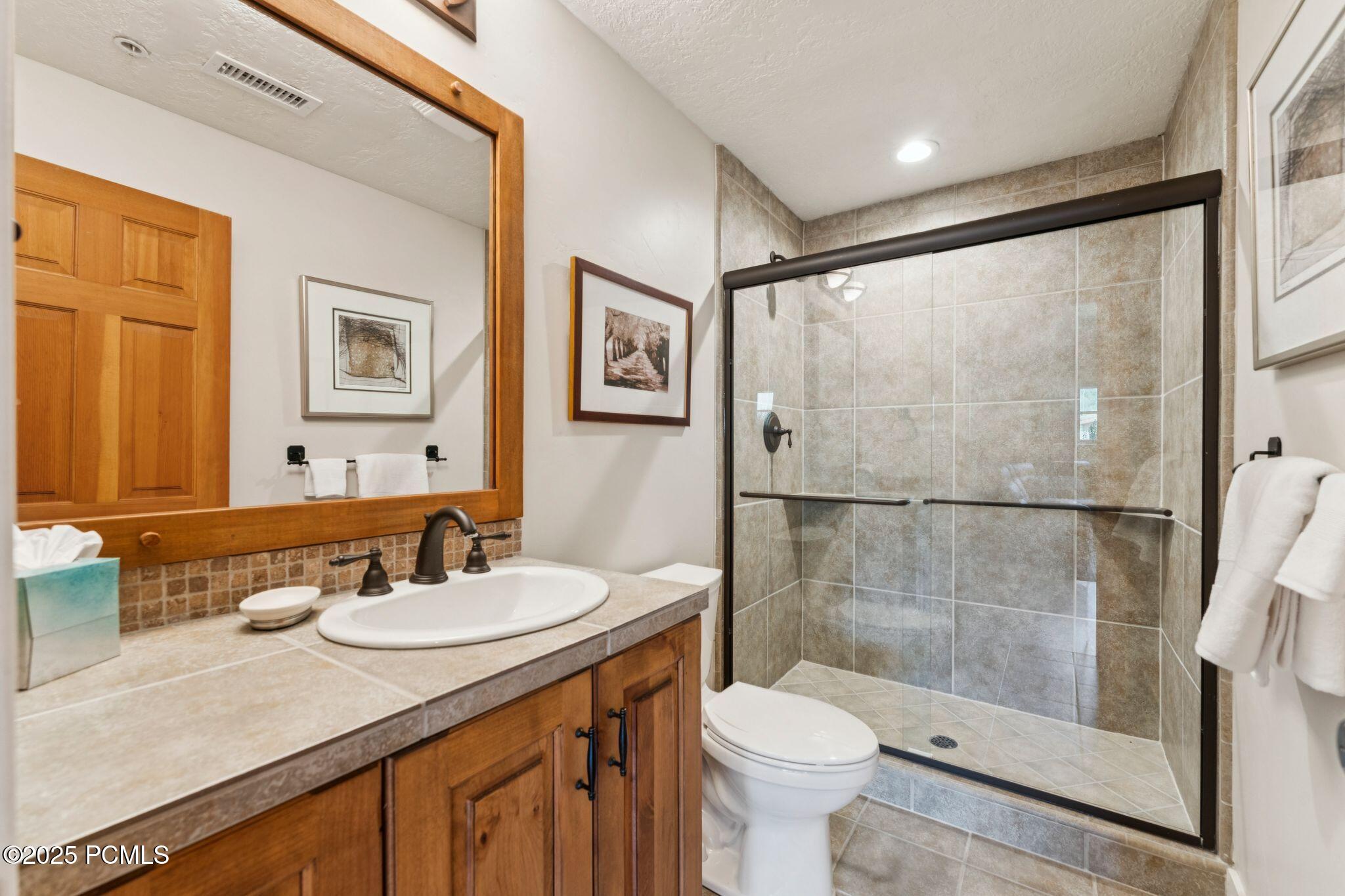 2142 Euston Drive, 30