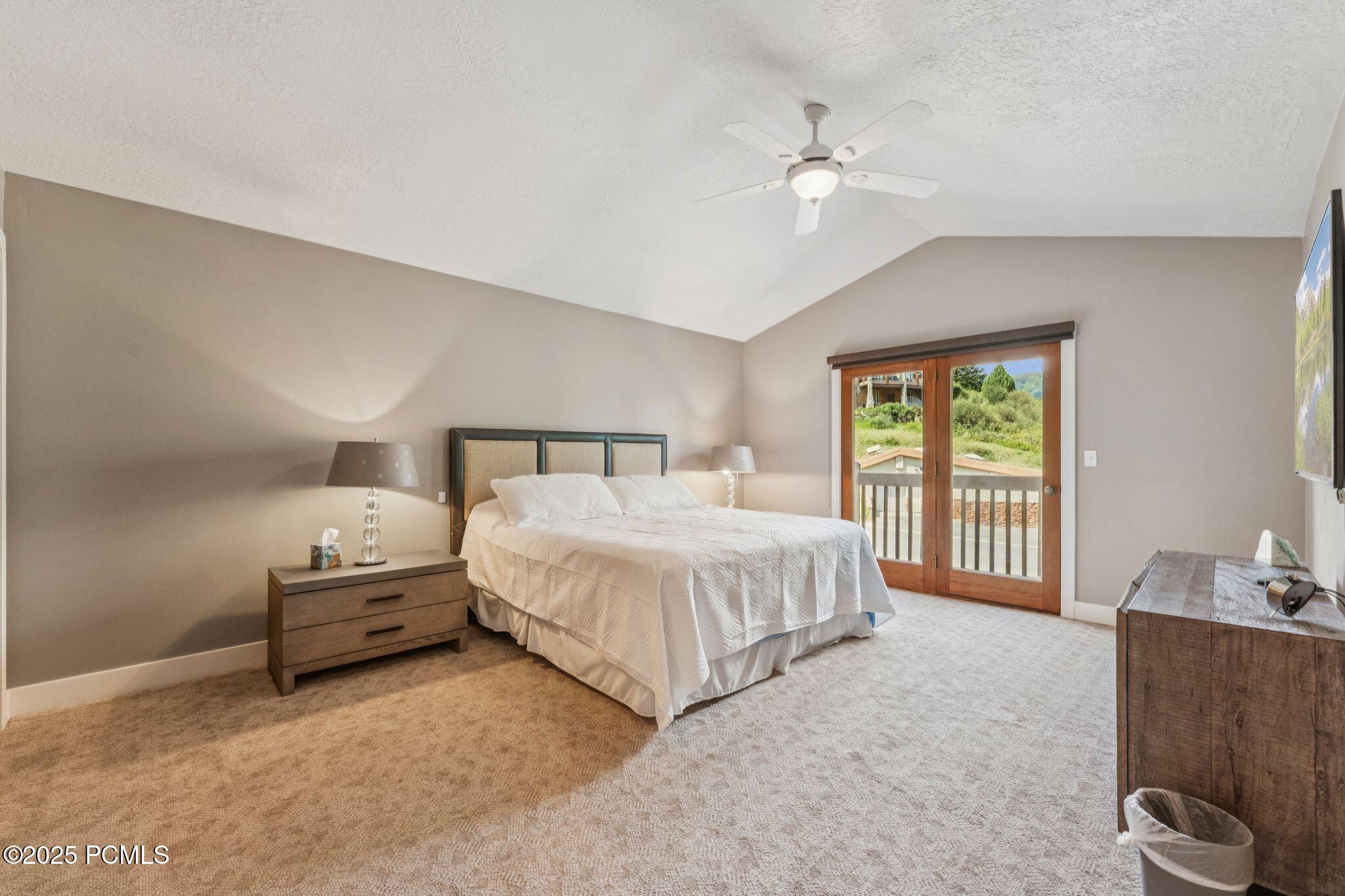 2142 Euston Drive, 30