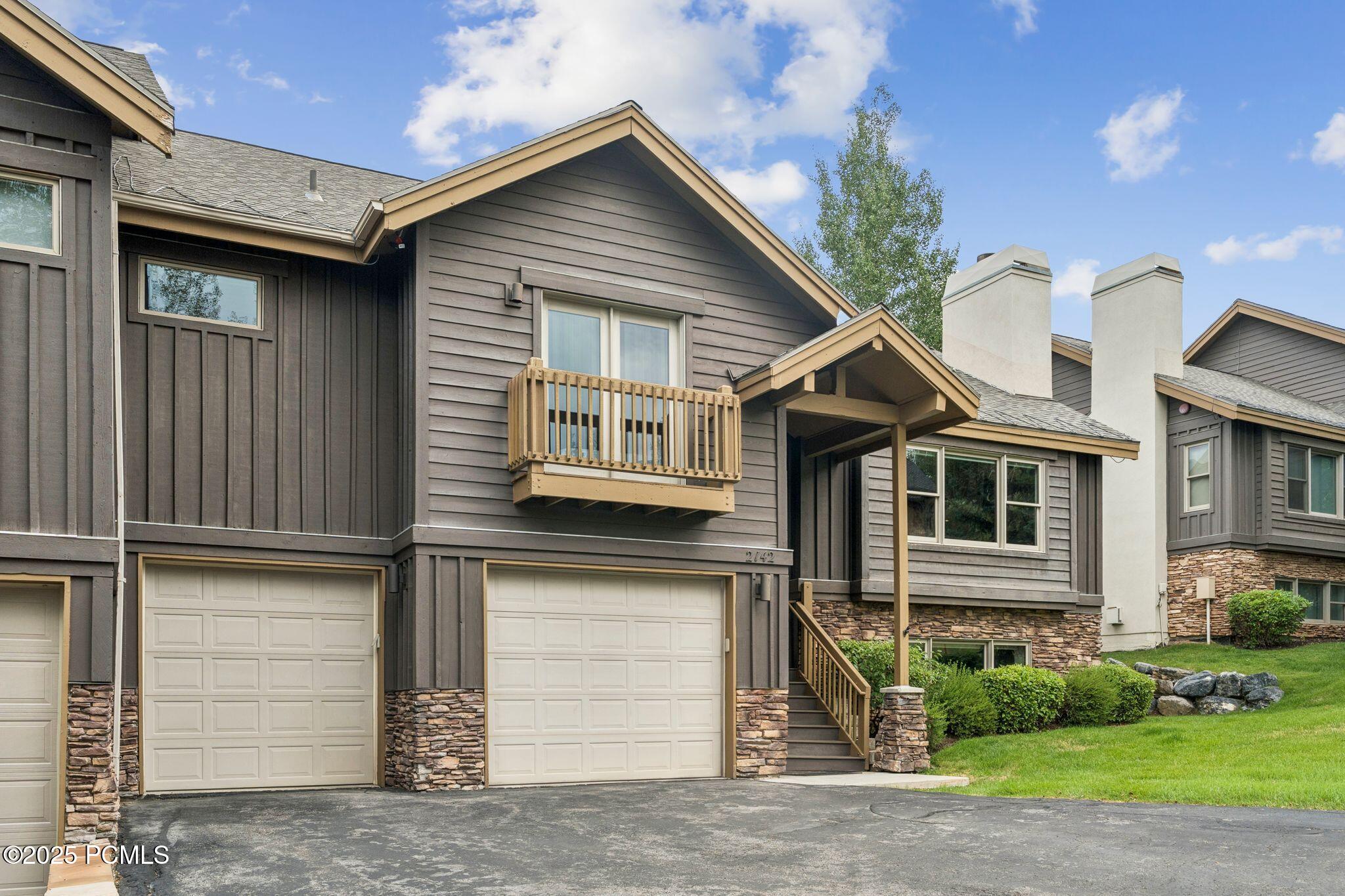 2142 Euston Drive, 30