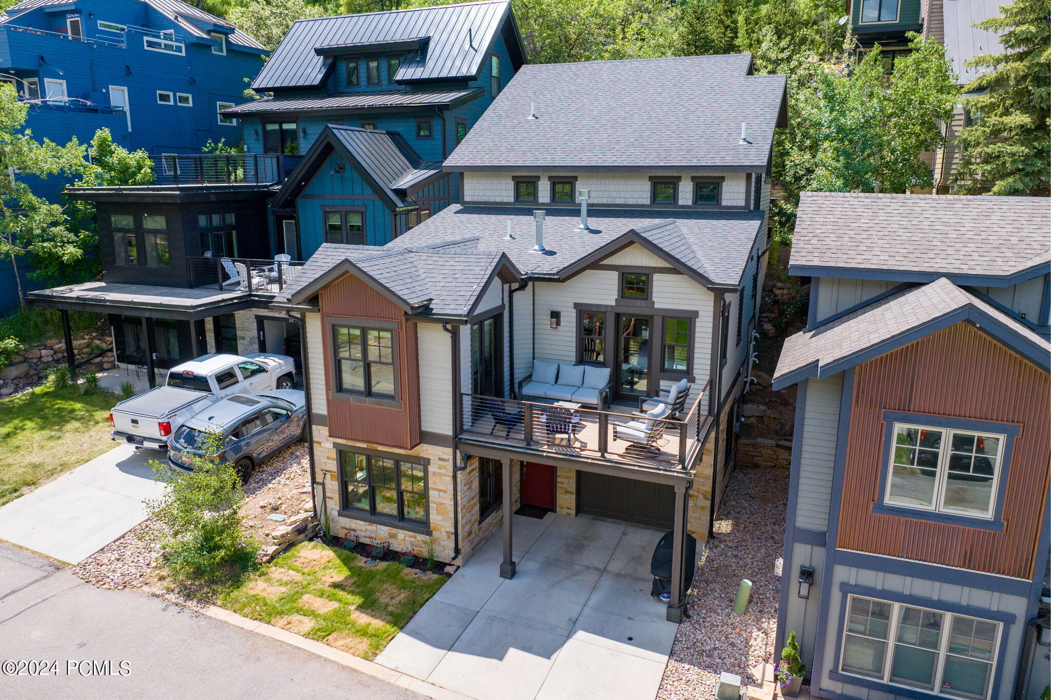80 Daly Avenue