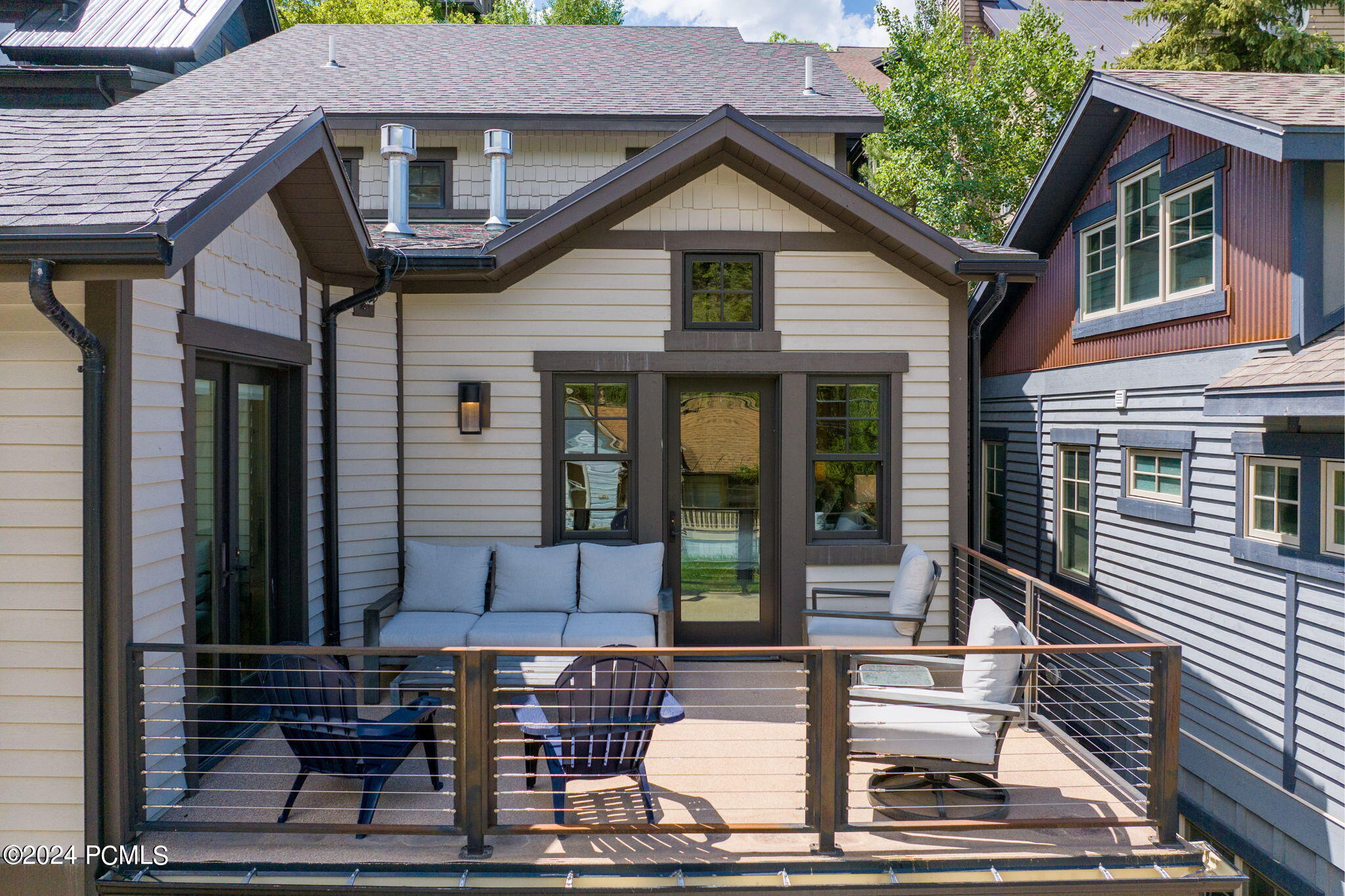 80 Daly Avenue