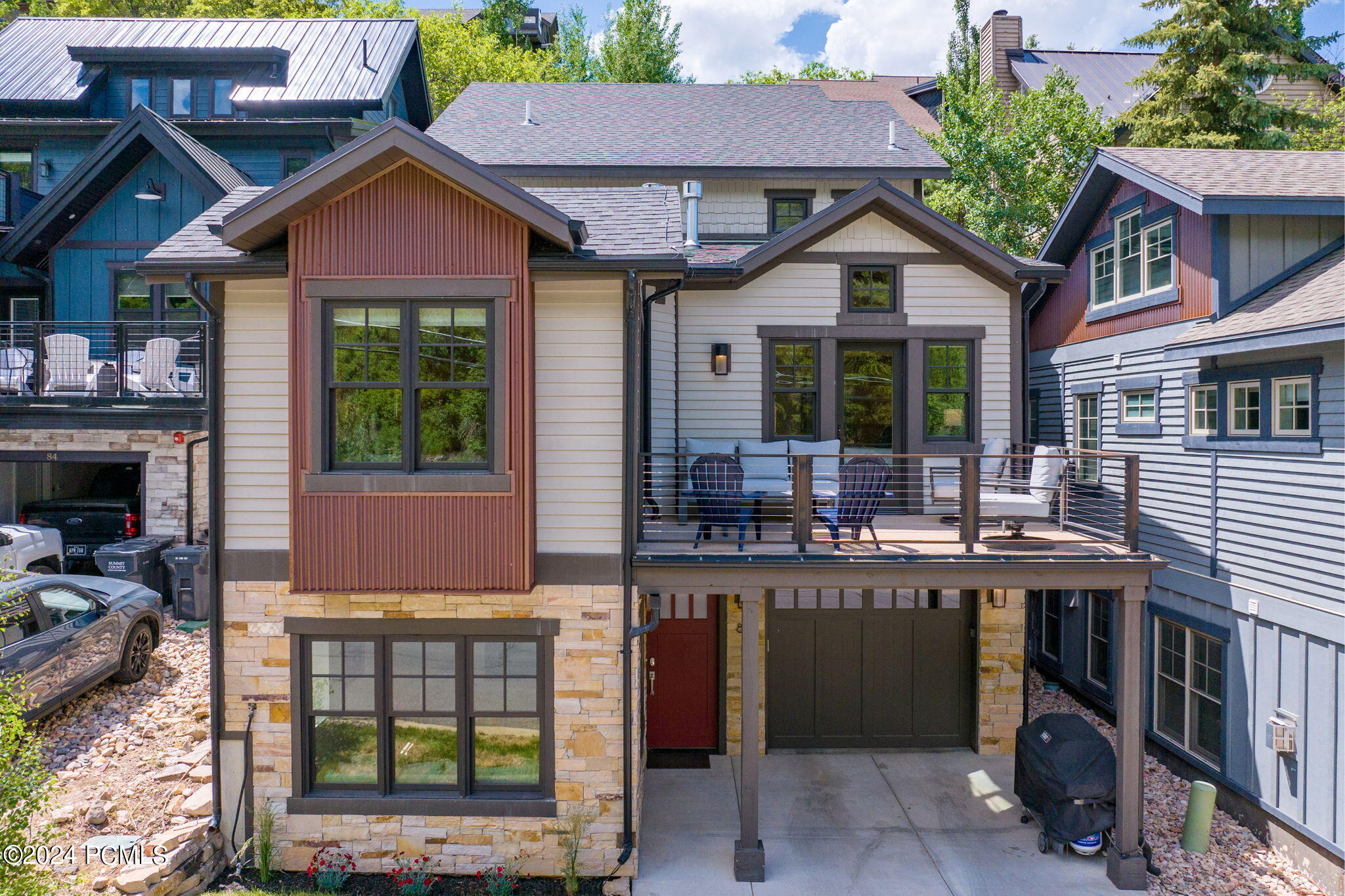 80 Daly Avenue