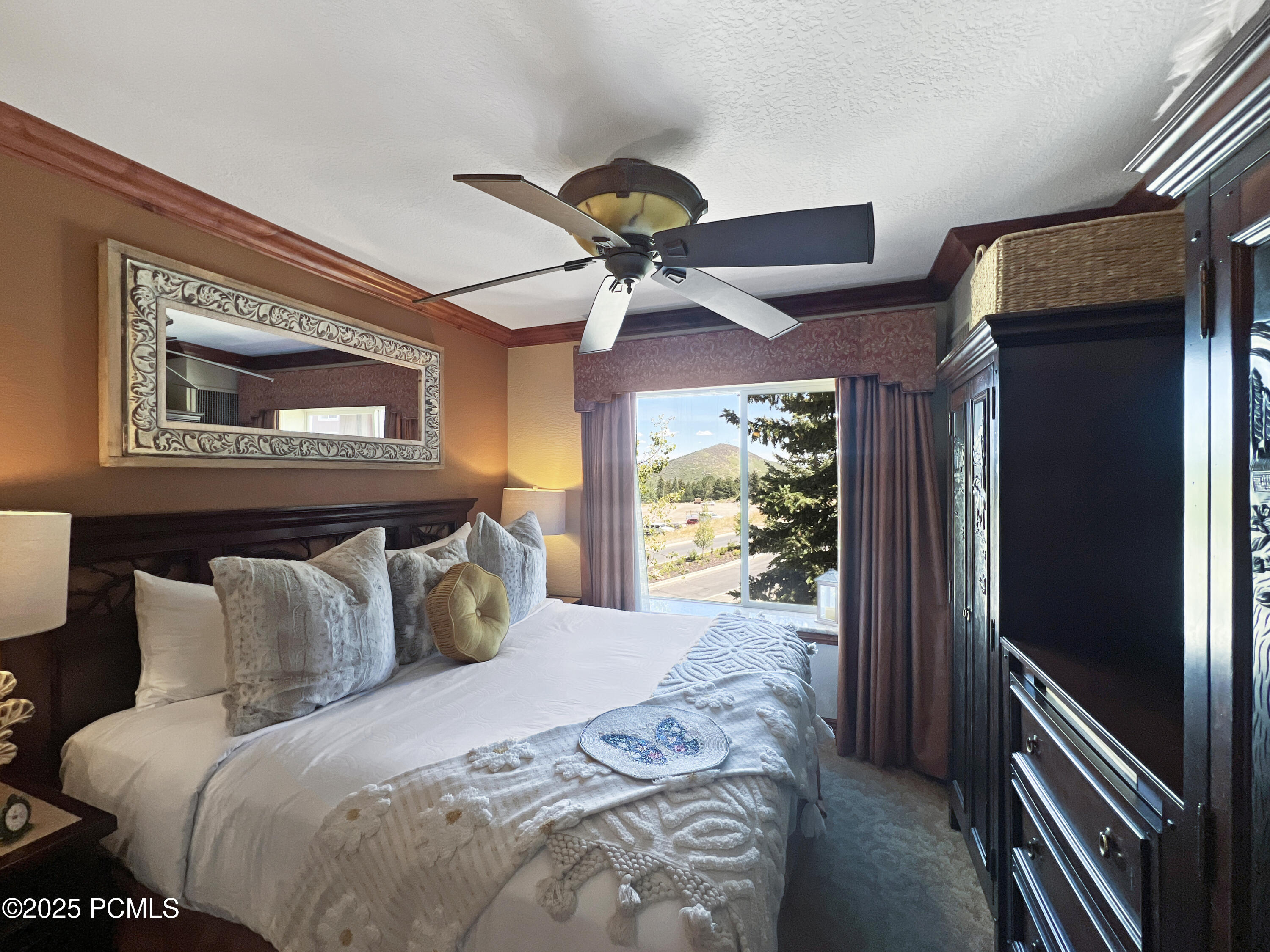 3000 Canyons Resort Drive, 3301b