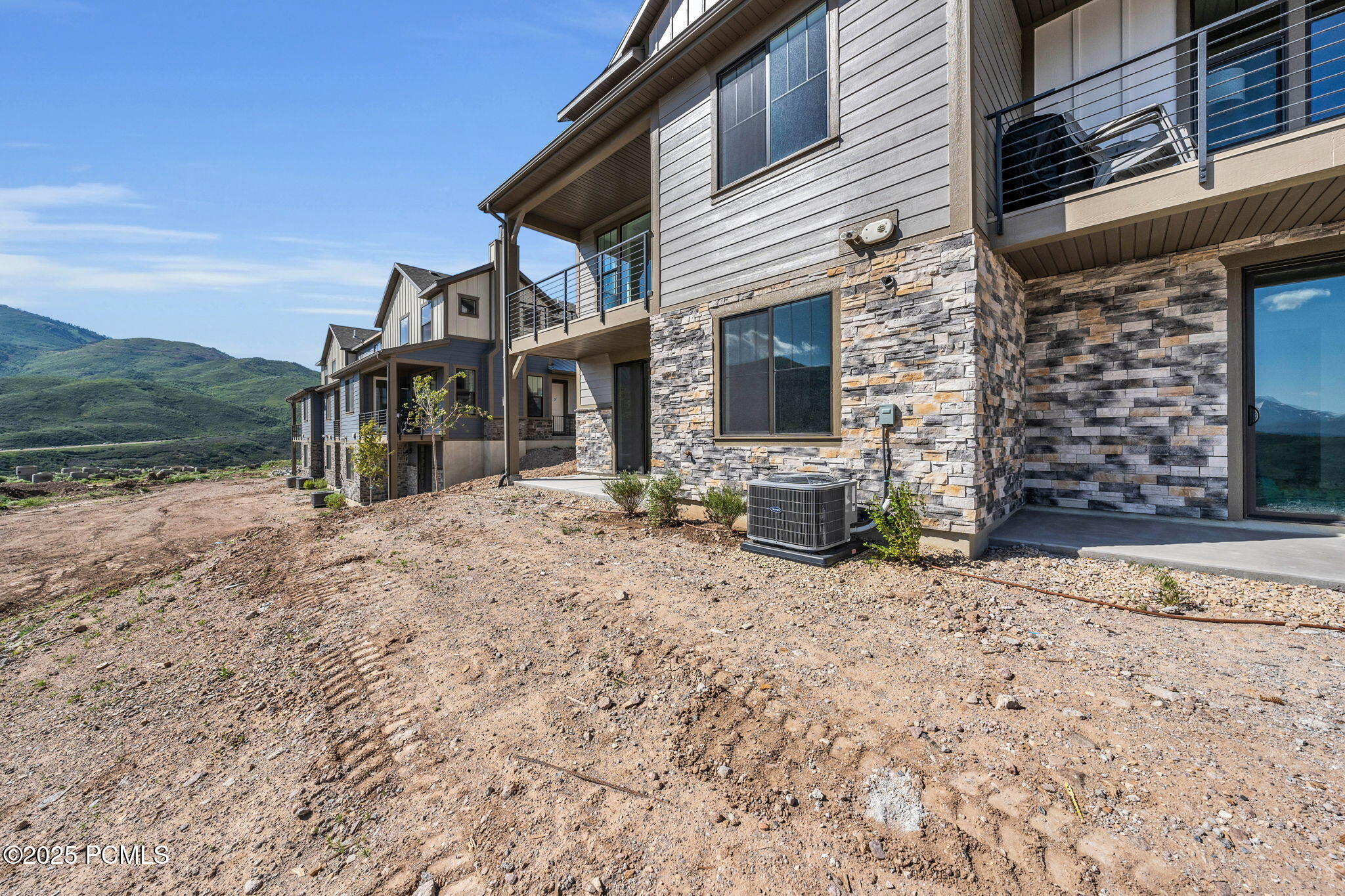 6083 N Westridge Road