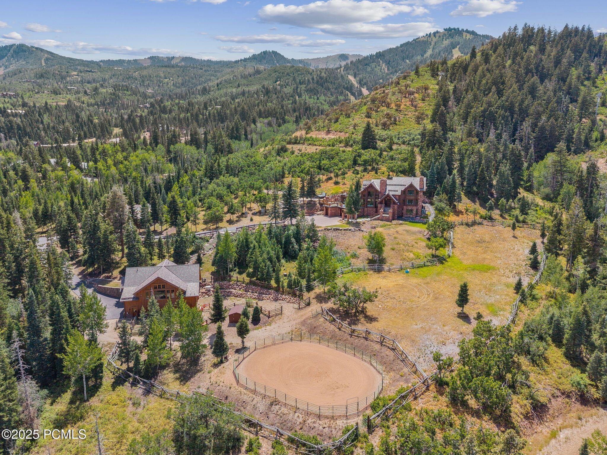 2500 W White Pine Lane
