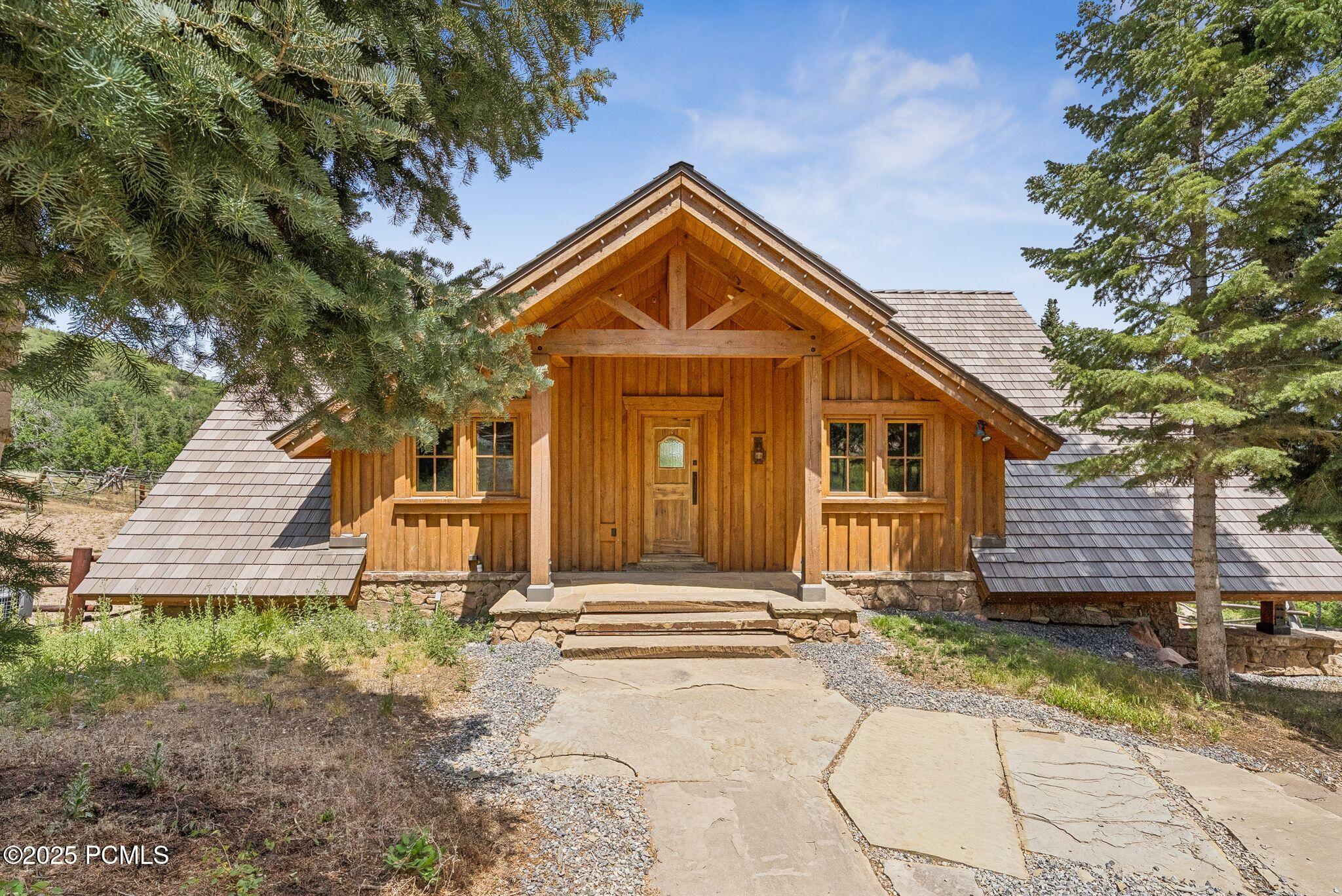 2500 W White Pine Lane