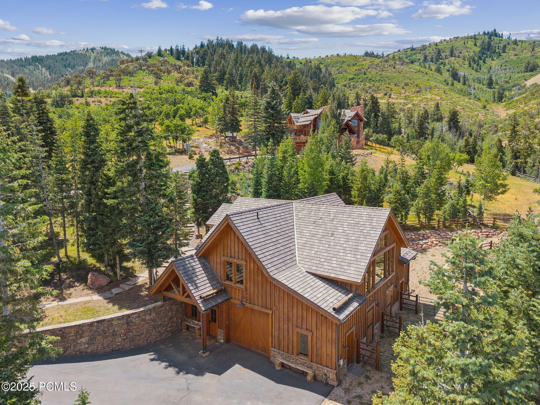 2500 W White Pine Lane