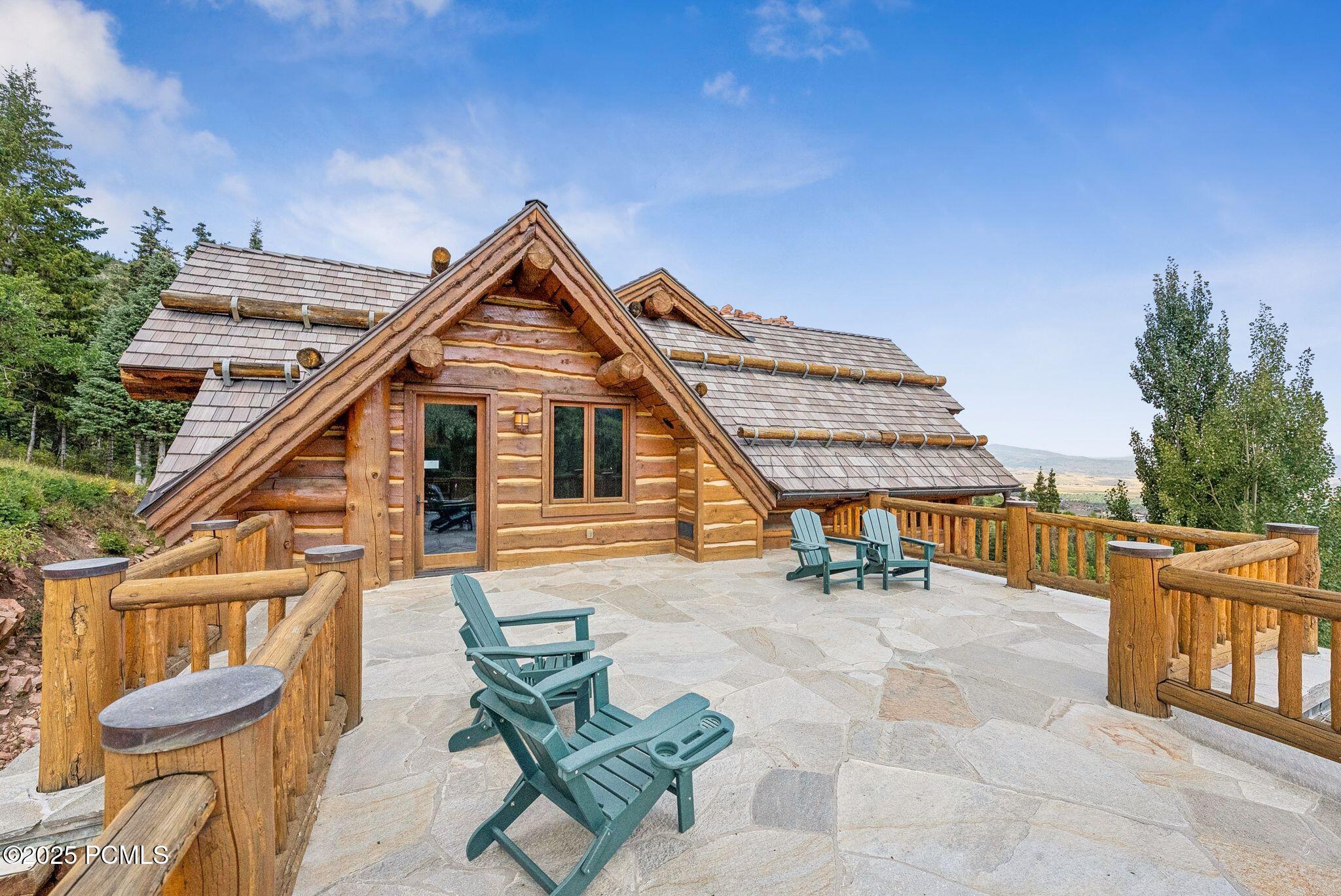 2500 W White Pine Lane