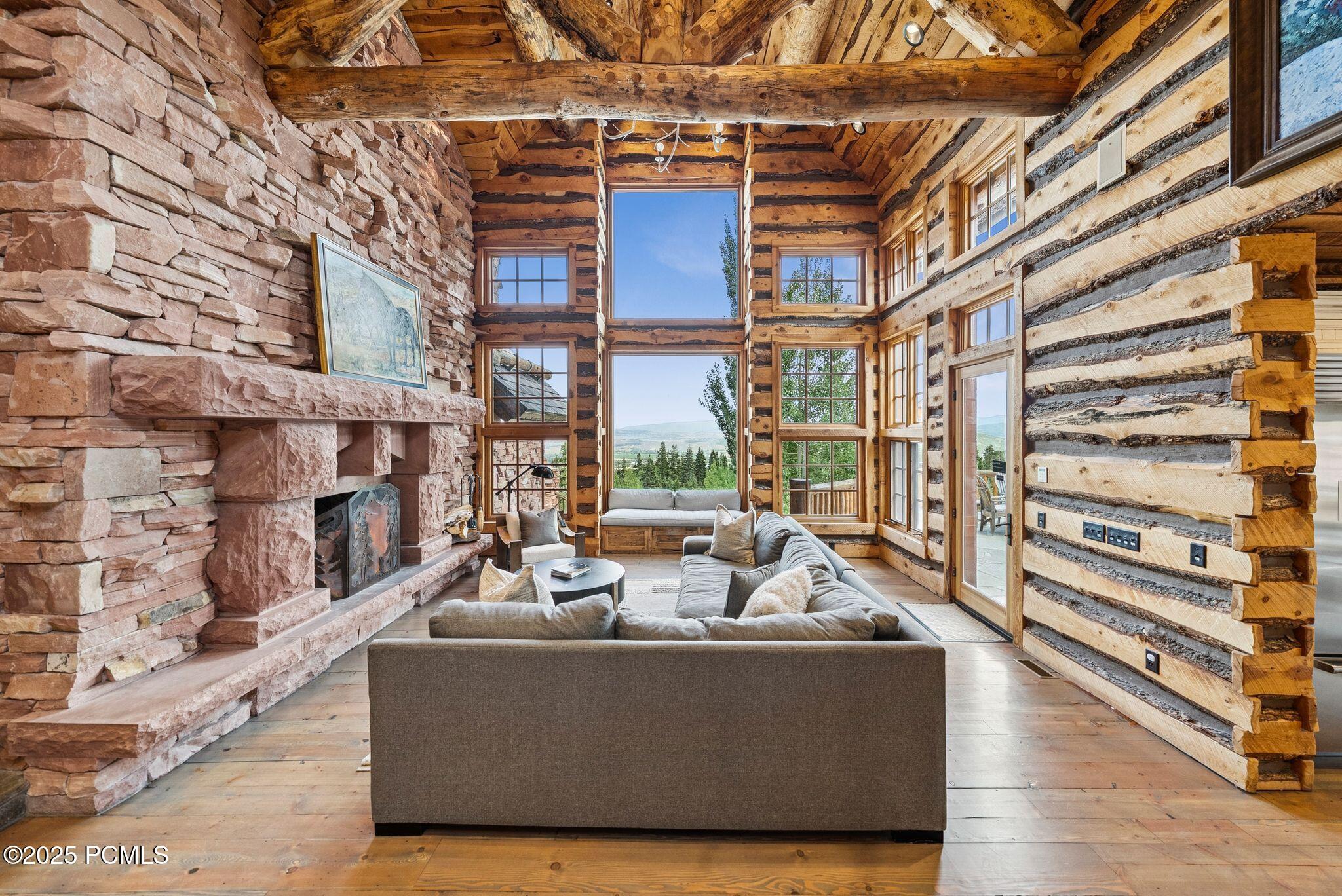 2500 W White Pine Lane