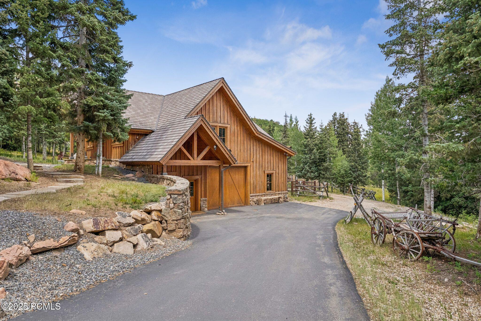 2500 W White Pine Lane