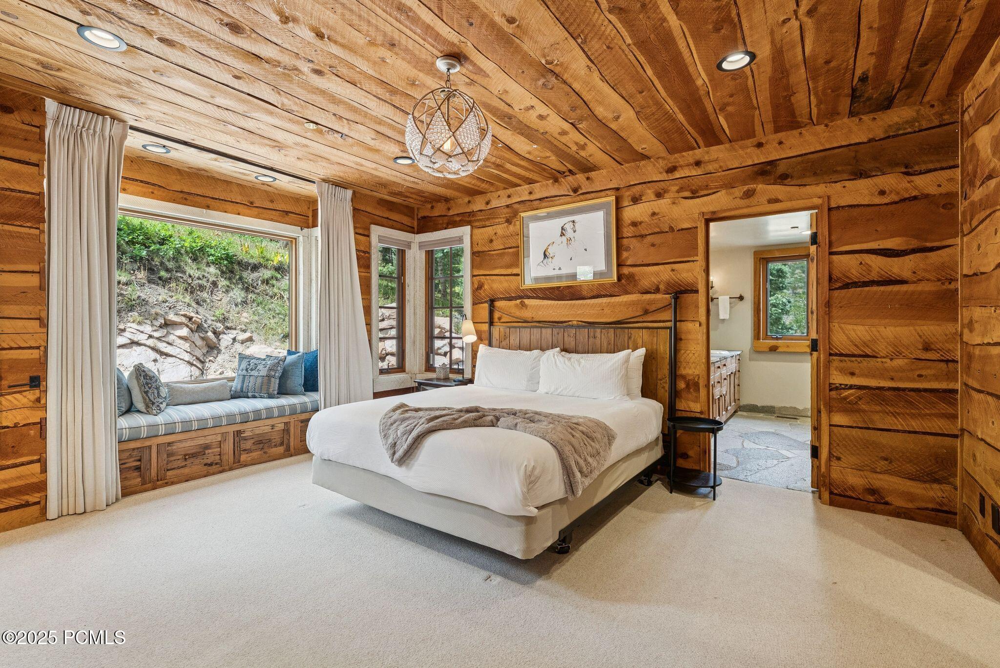 2500 W White Pine Lane