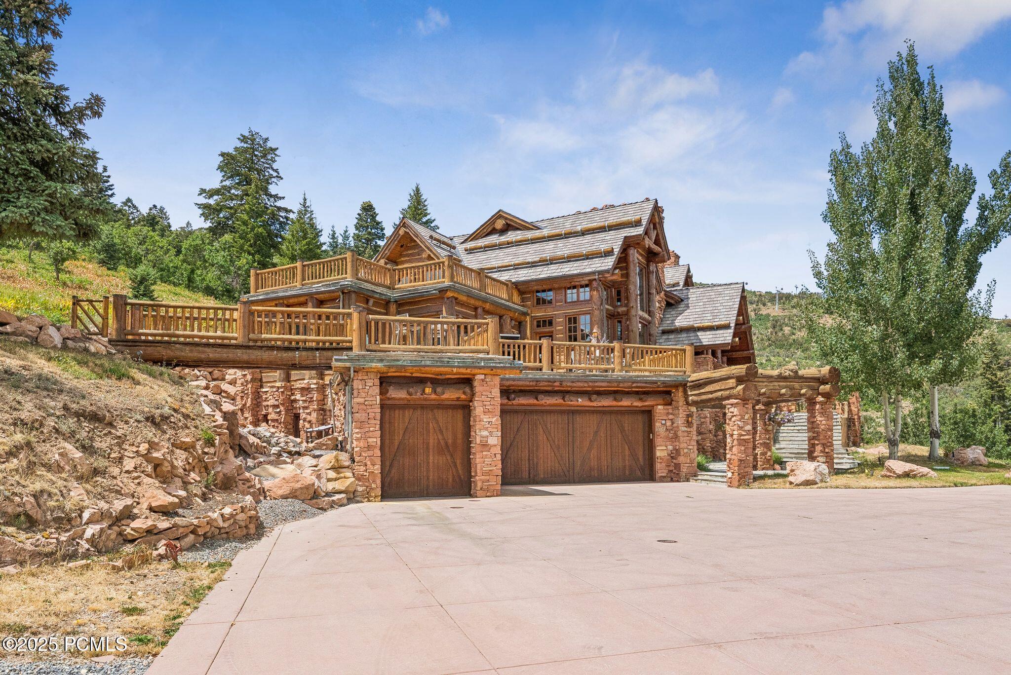 2500 W White Pine Lane