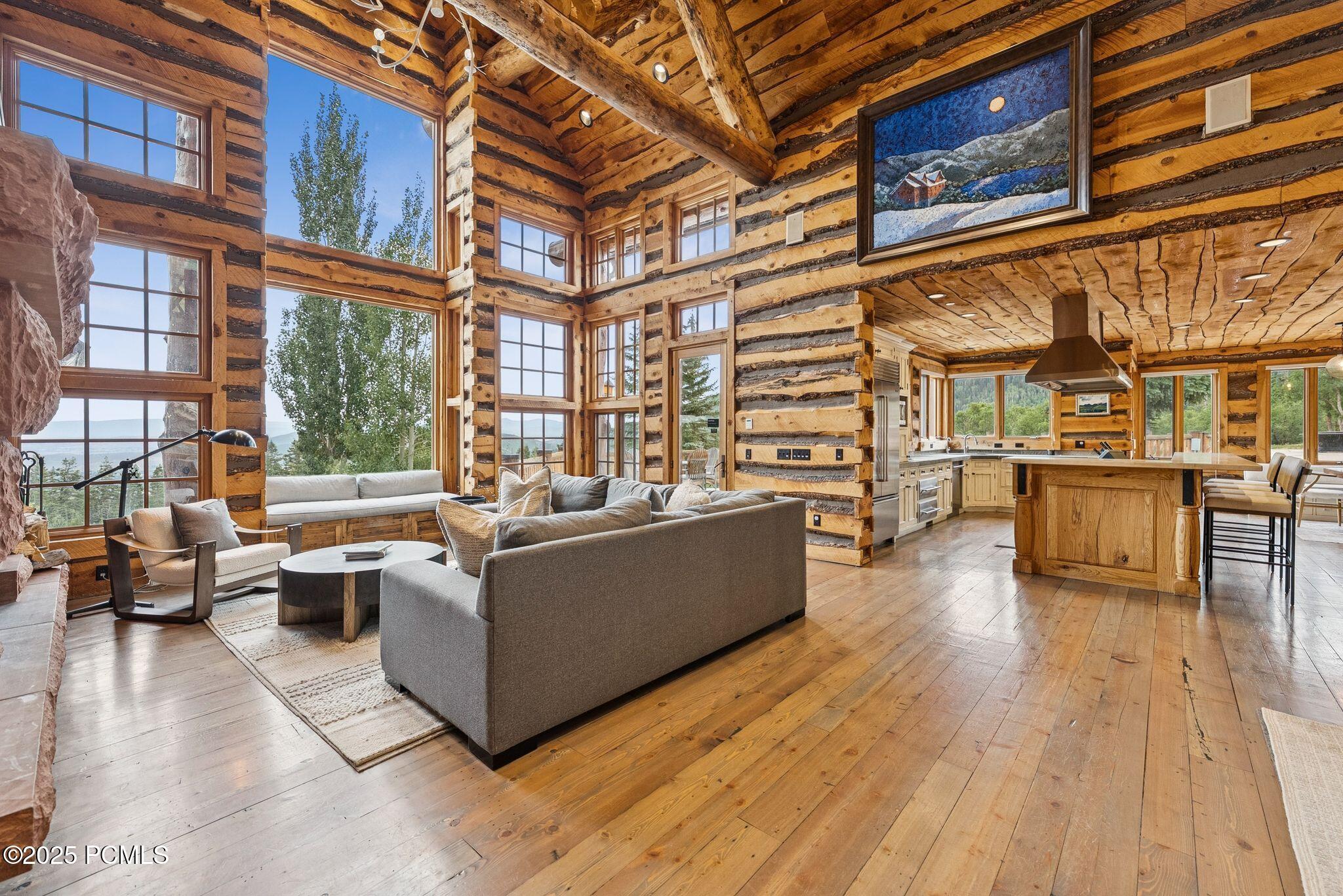 2500 W White Pine Lane