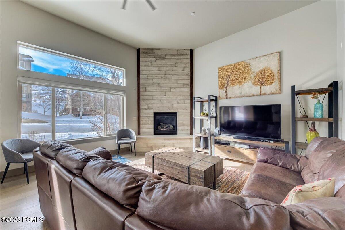 5662 Oslo Lane