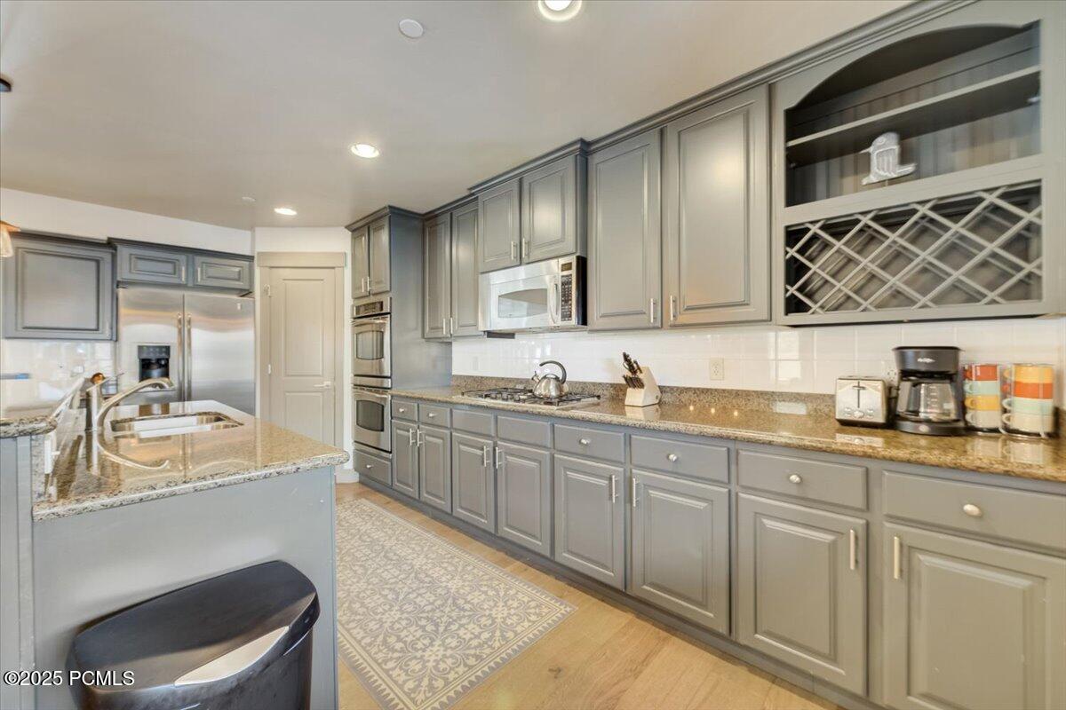 5662 Oslo Lane