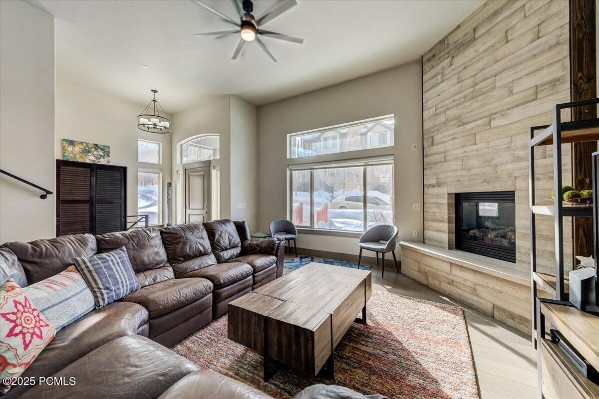5662 Oslo Lane