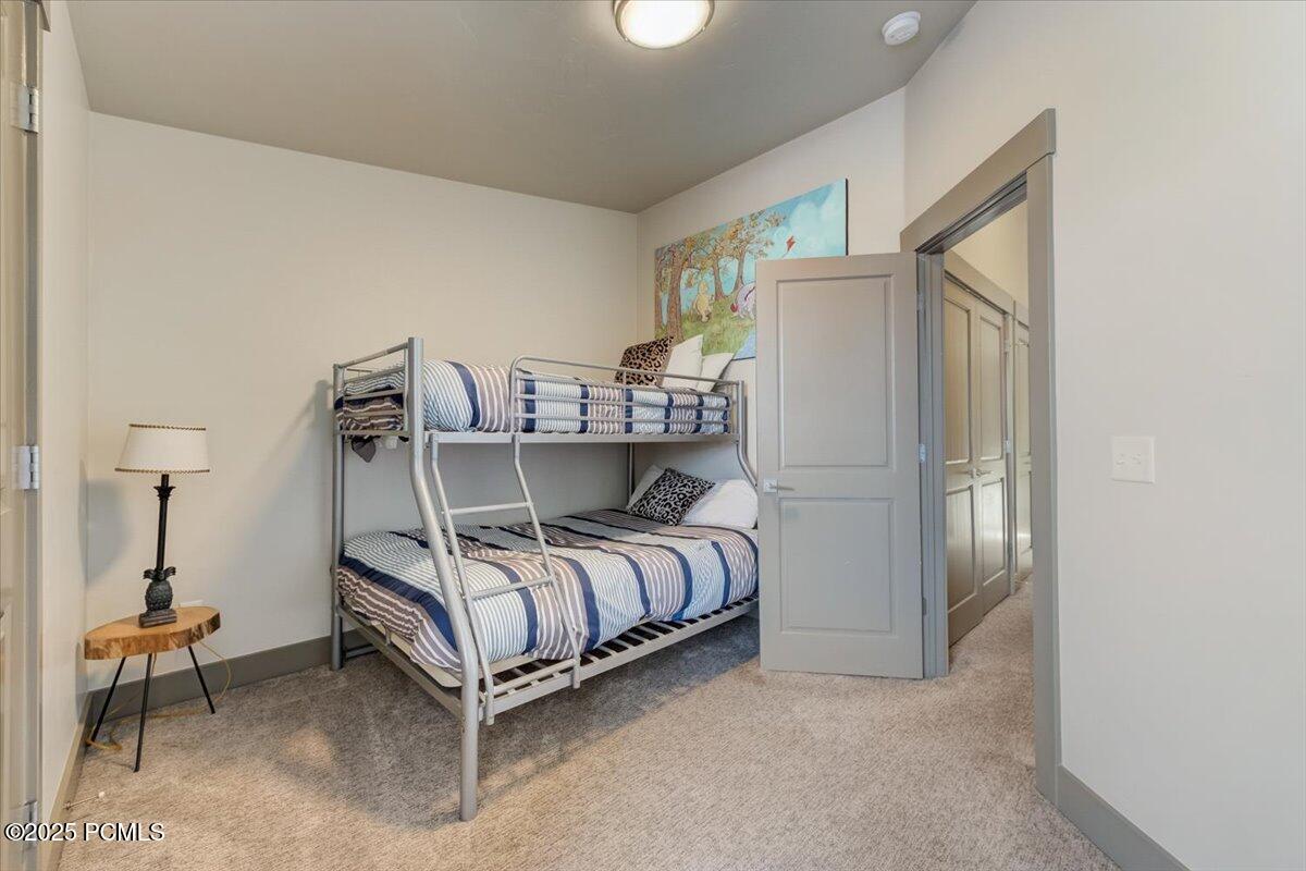 5662 Oslo Lane