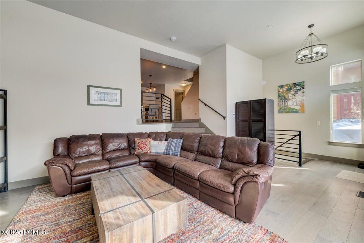 5662 Oslo Lane