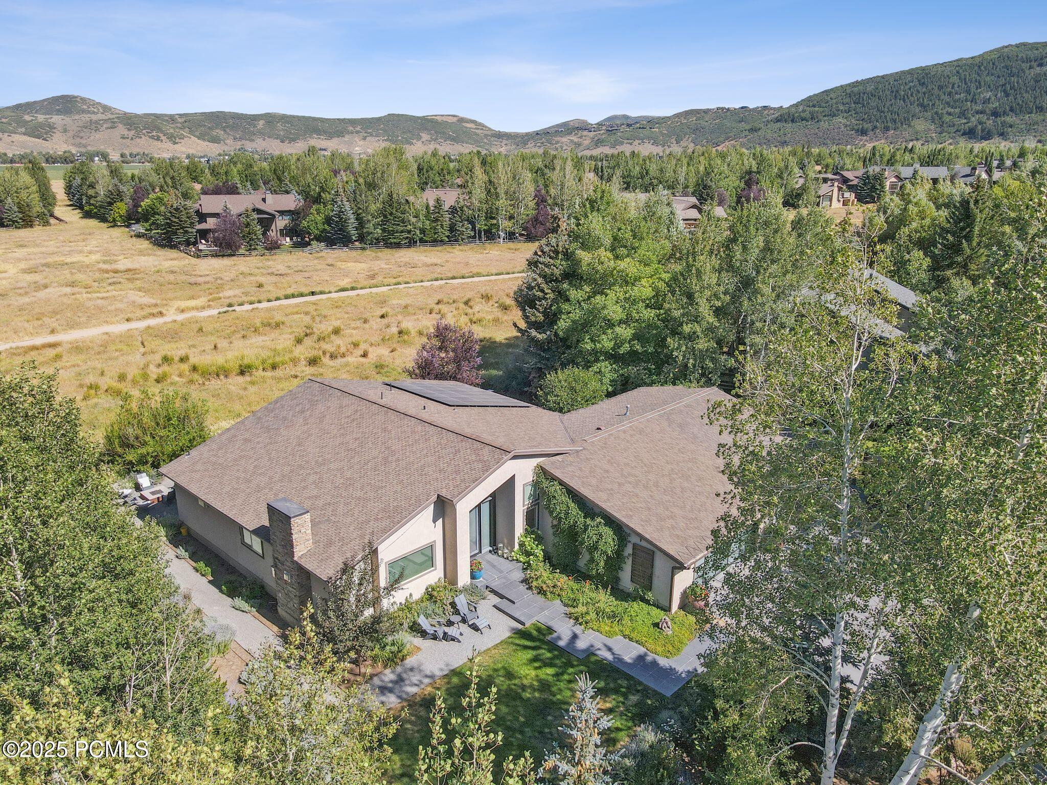 4910 E Meadows Drive