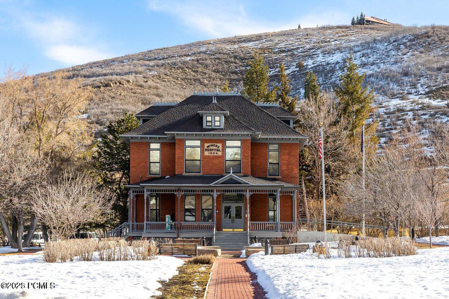 1384 Park Avenue, 6