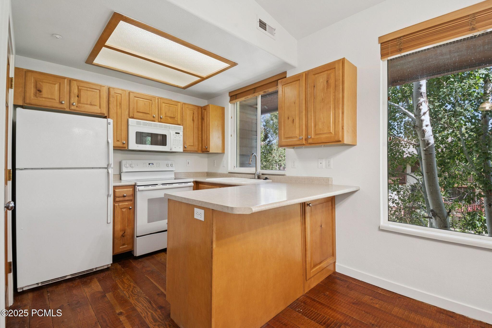 1600 W Pinebrook Boulevard, Apt G5