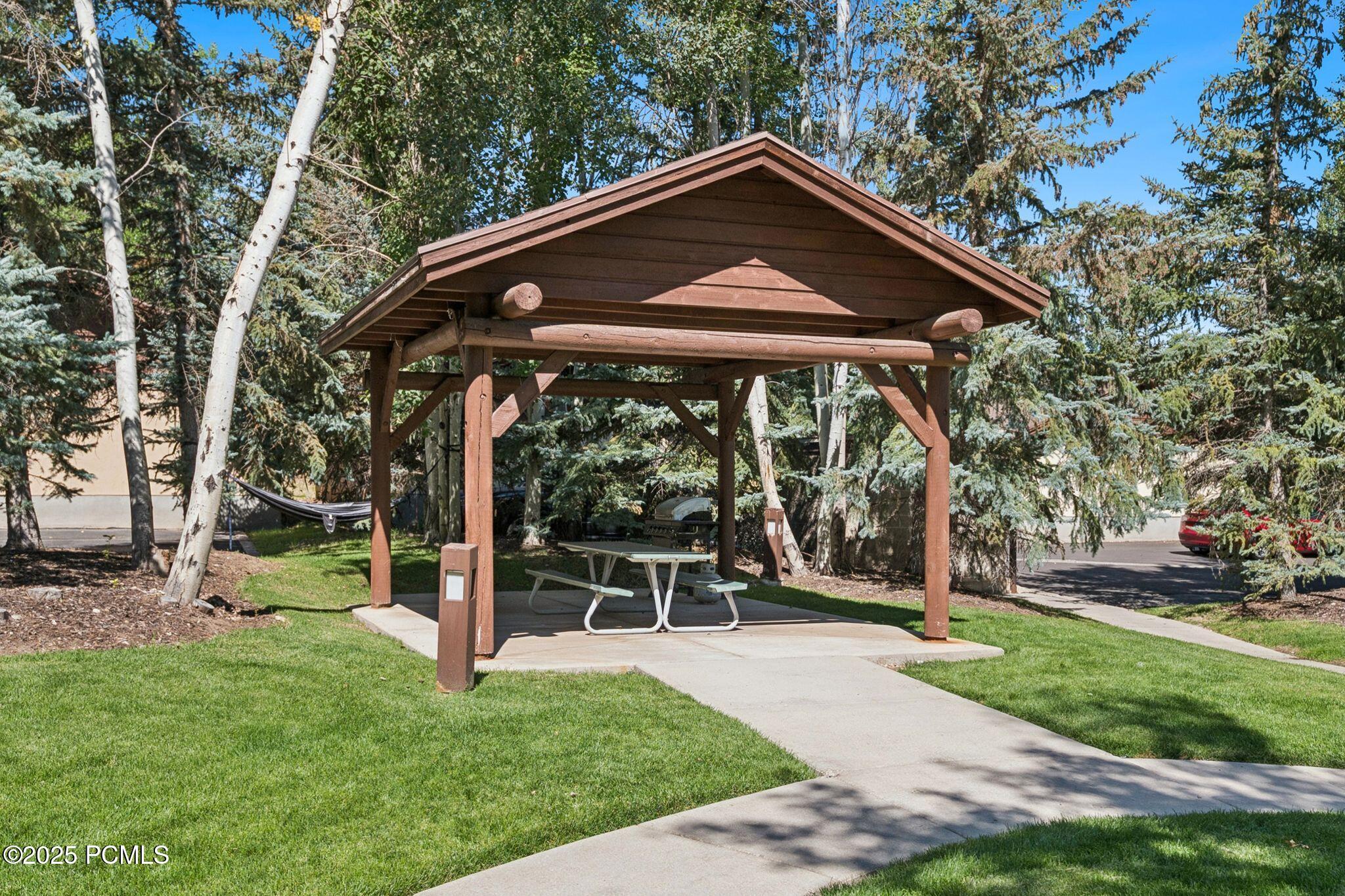 1600 W Pinebrook Boulevard, Apt G5