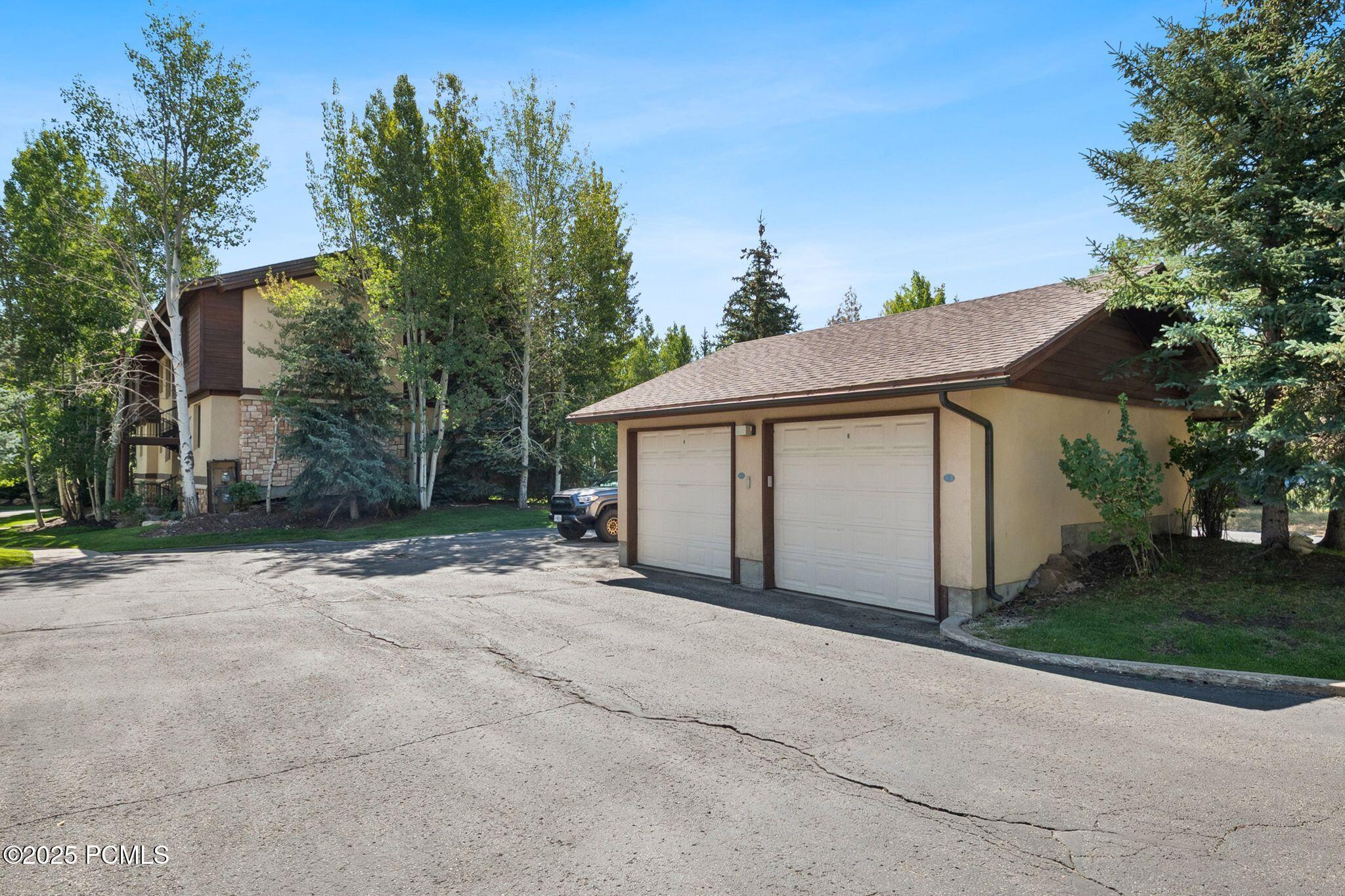 1600 W Pinebrook Boulevard, Apt G5