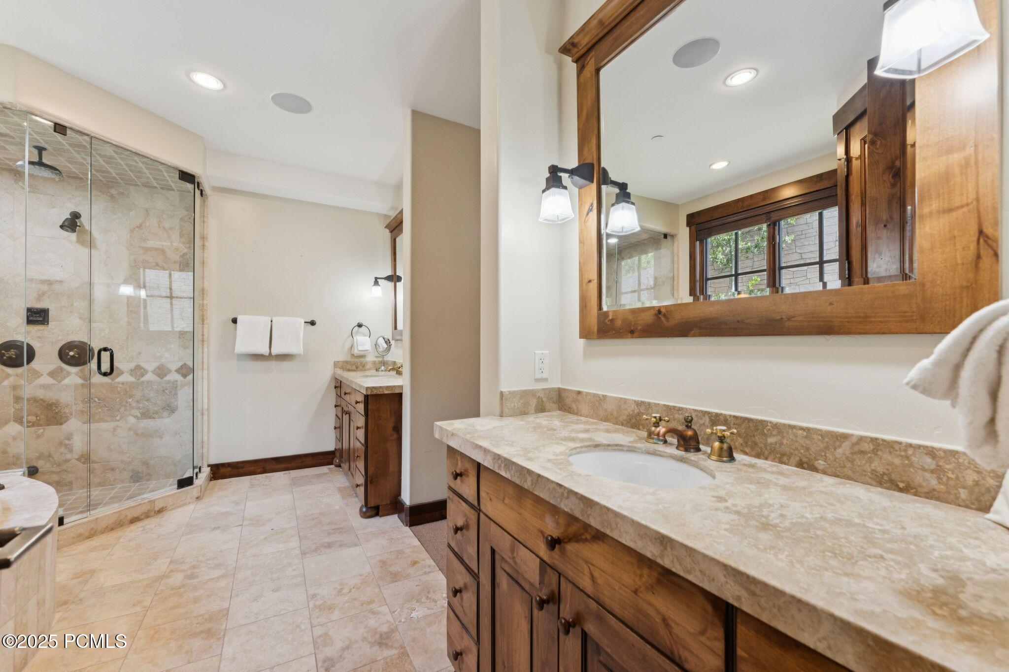 18 Silver Star Court, C-10