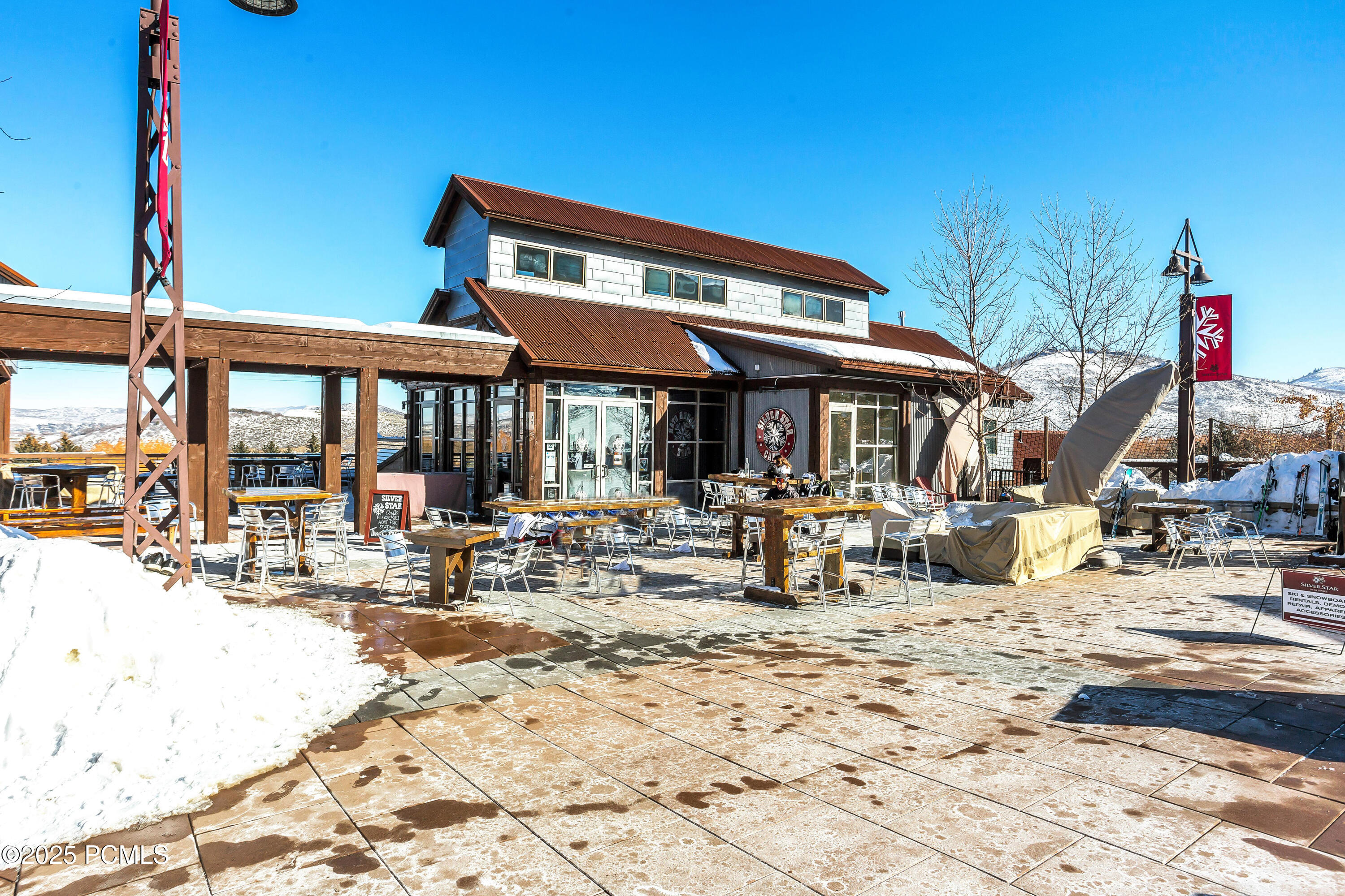 18 Silver Star Court, C-10