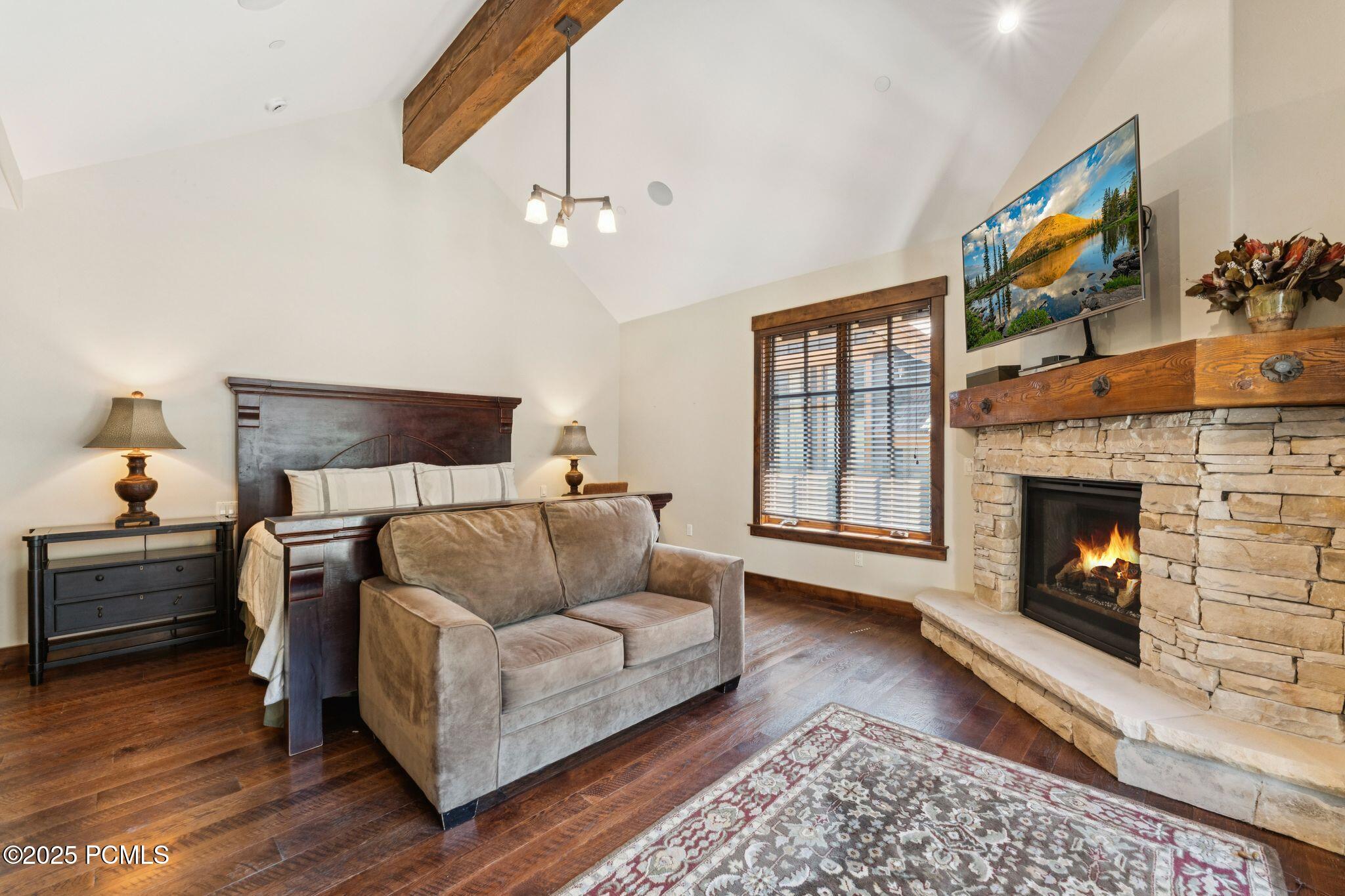 18 Silver Star Court, C-10