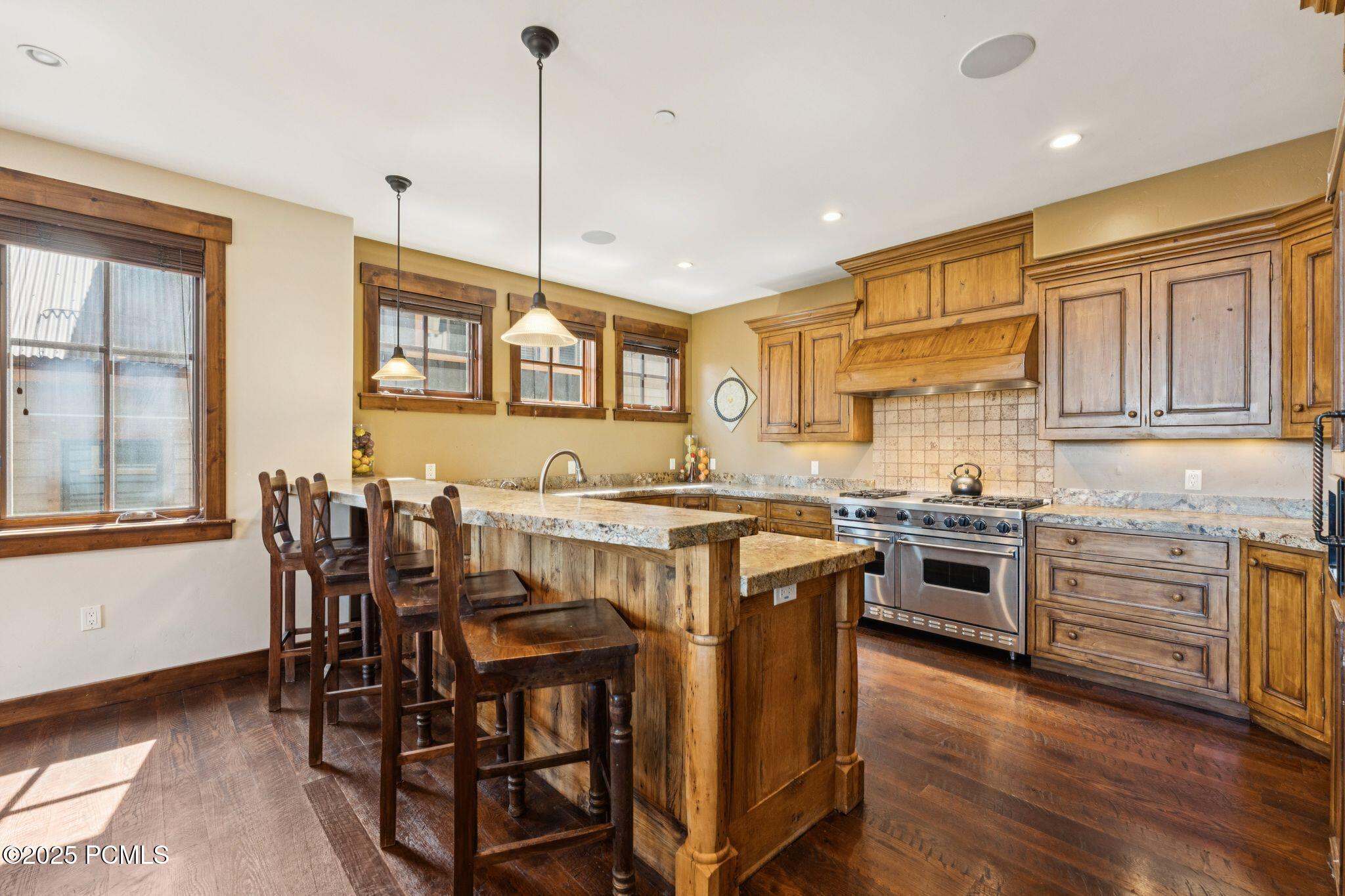 18 Silver Star Court, C-10