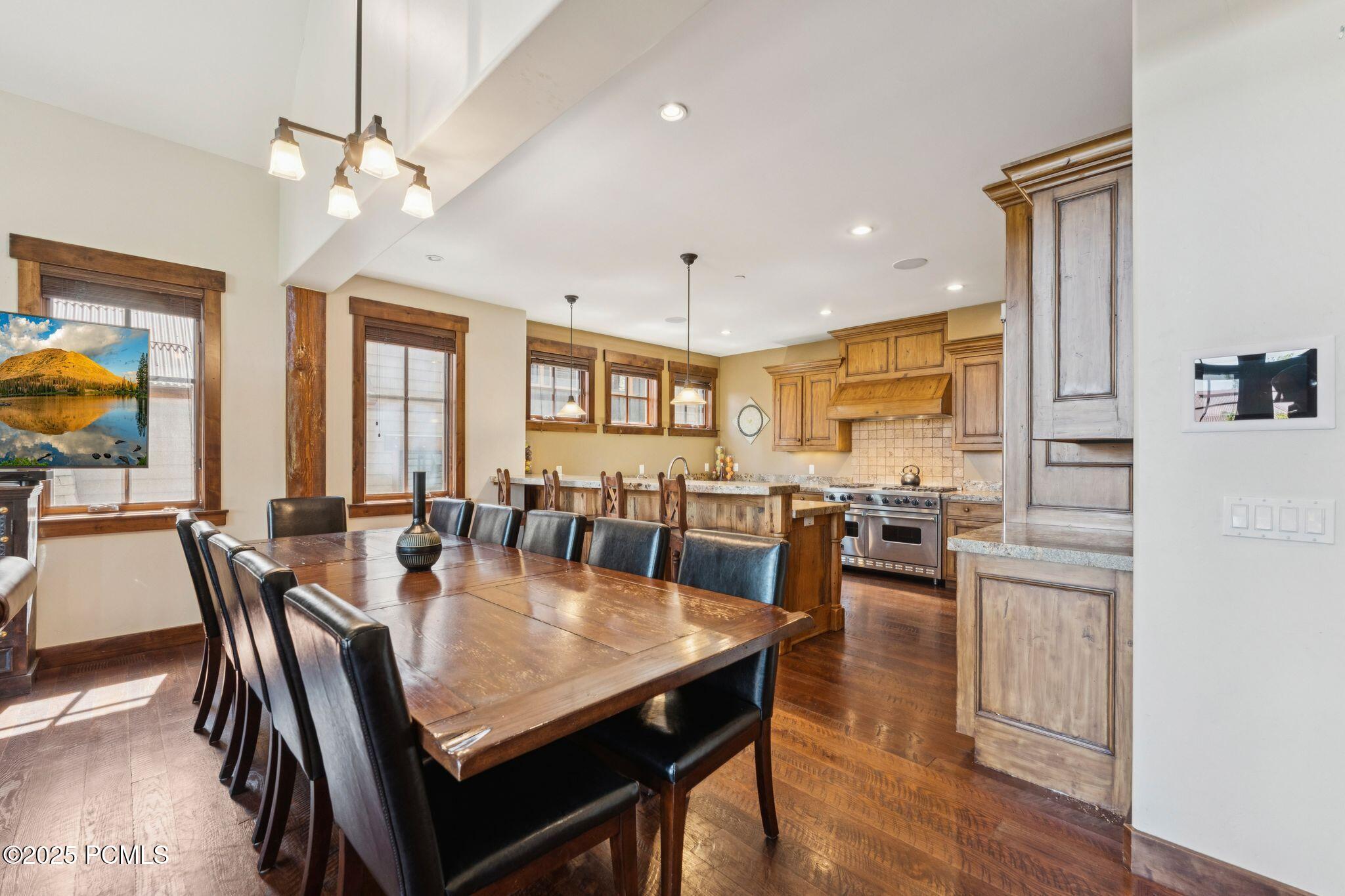 18 Silver Star Court, C-10